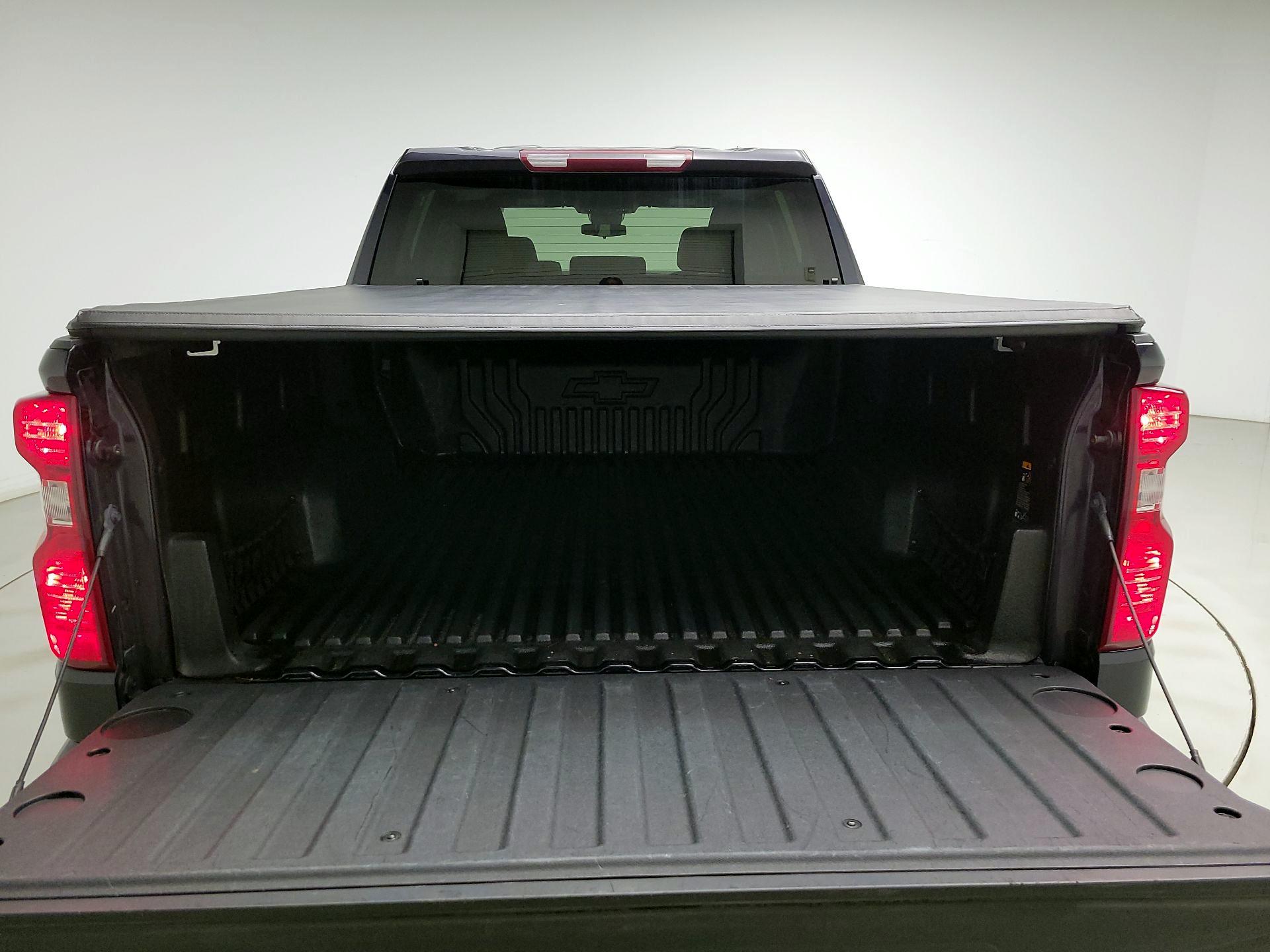 Thumbnail: 2022 Chevrolet Silverado 1500 - 18