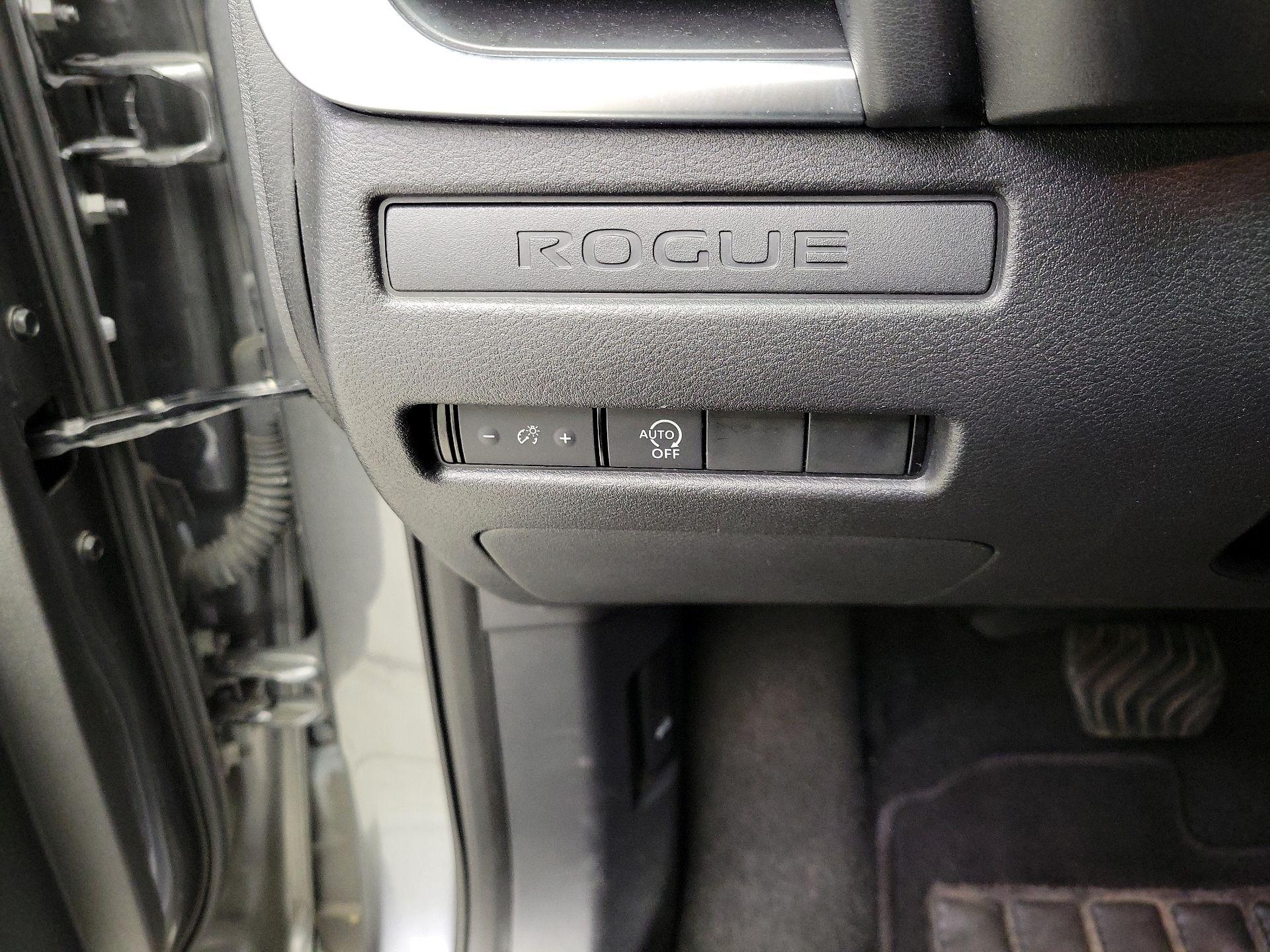 Thumbnail: 2023 Nissan Rogue - 13