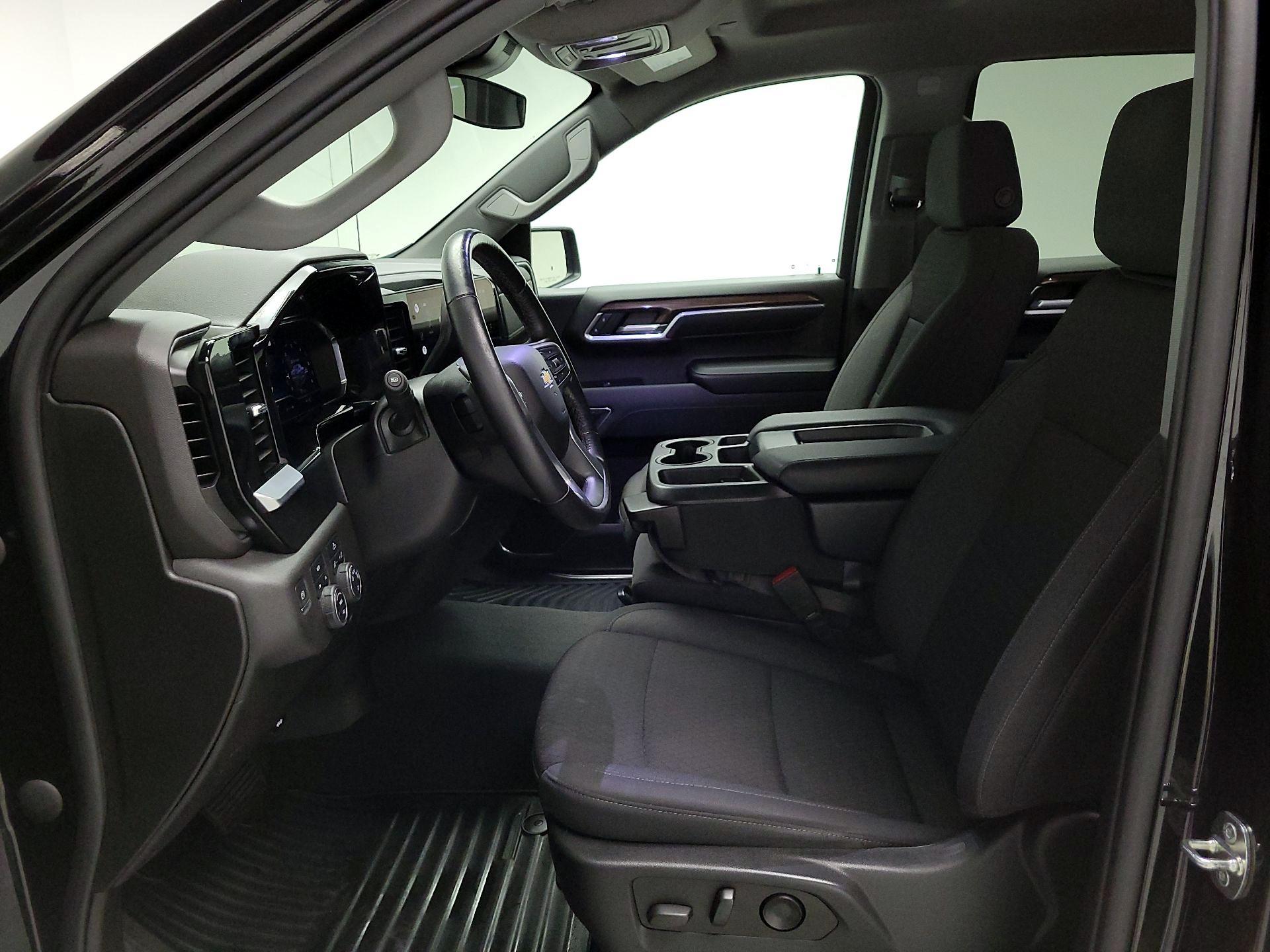 Thumbnail: 2022 Chevrolet Silverado 1500 - 11