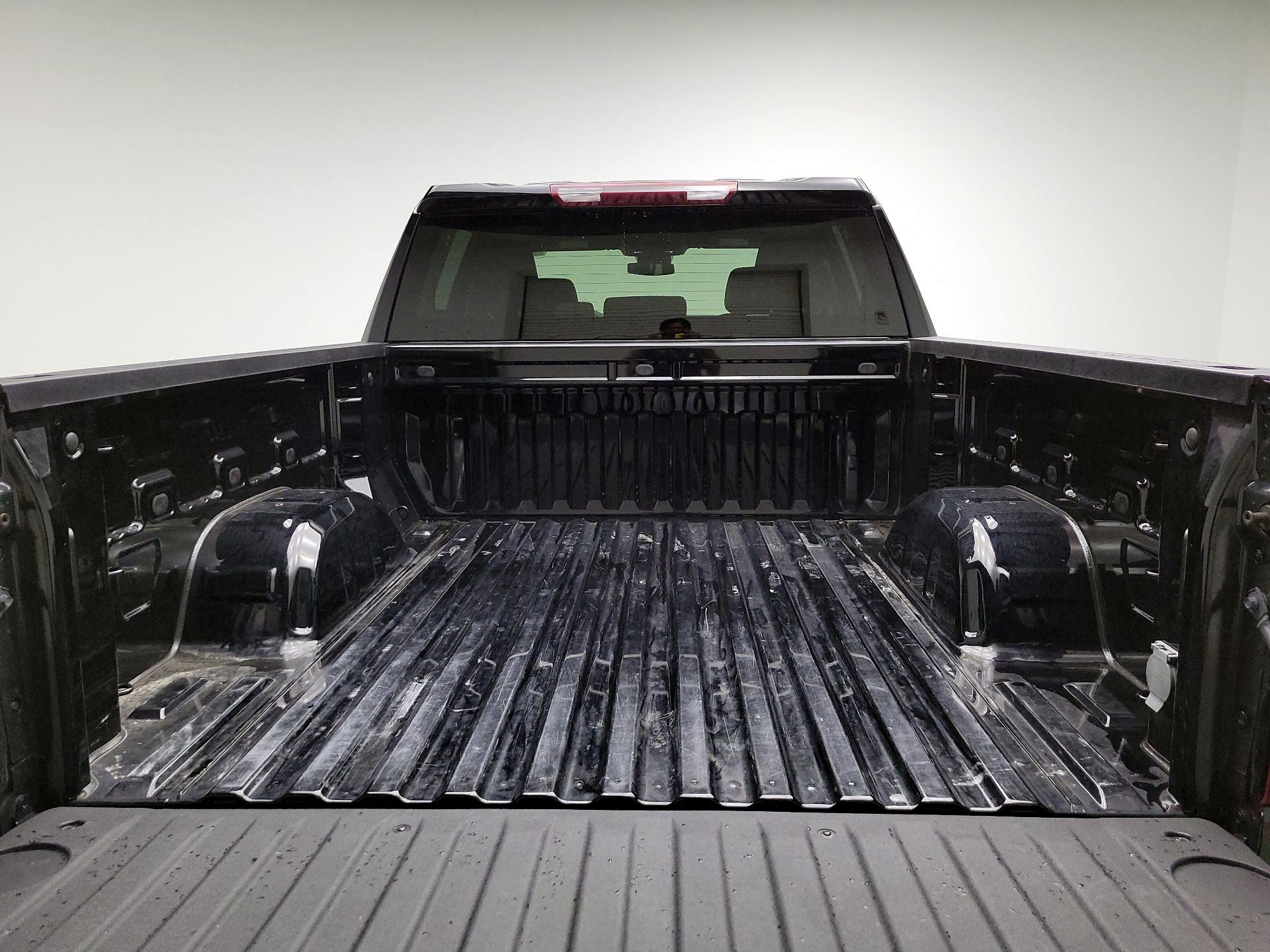 Thumbnail: 2022 Chevrolet Silverado 1500 - 19