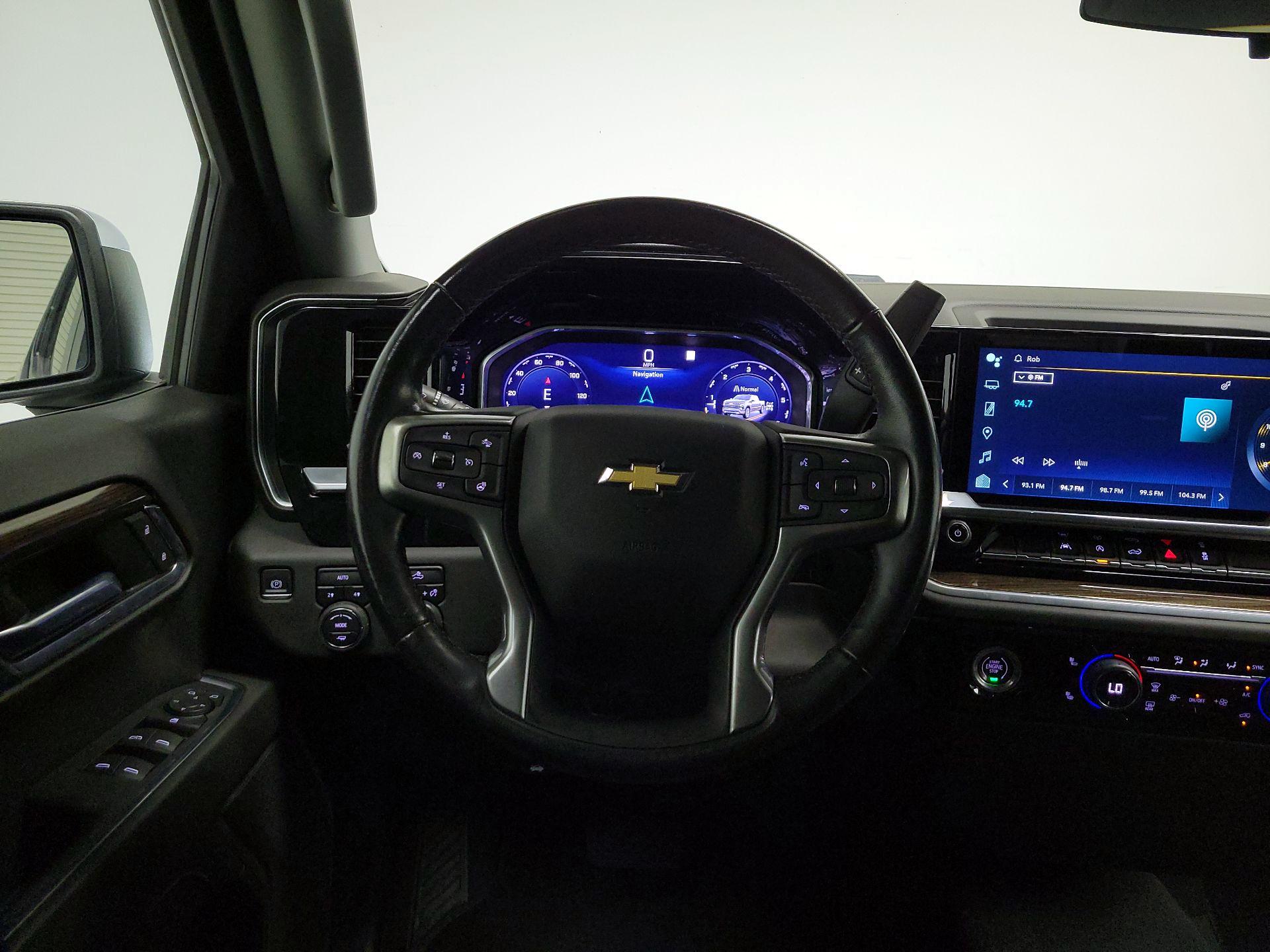 Thumbnail: 2022 Chevrolet Silverado 1500 - 10