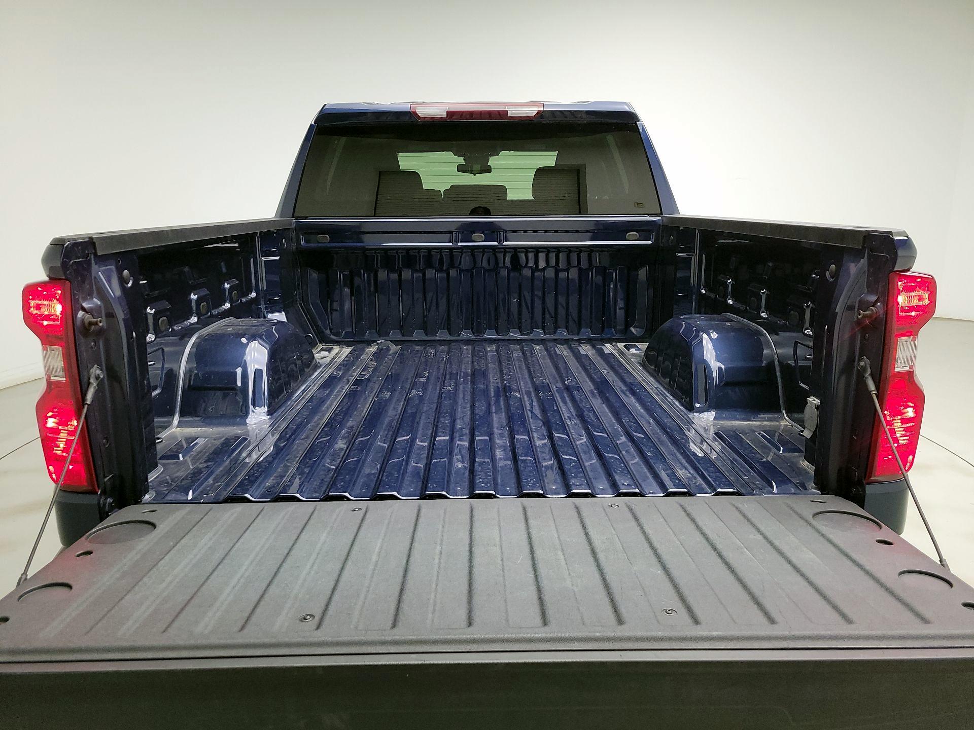 Thumbnail: 2022 Chevrolet Silverado 1500 - 19