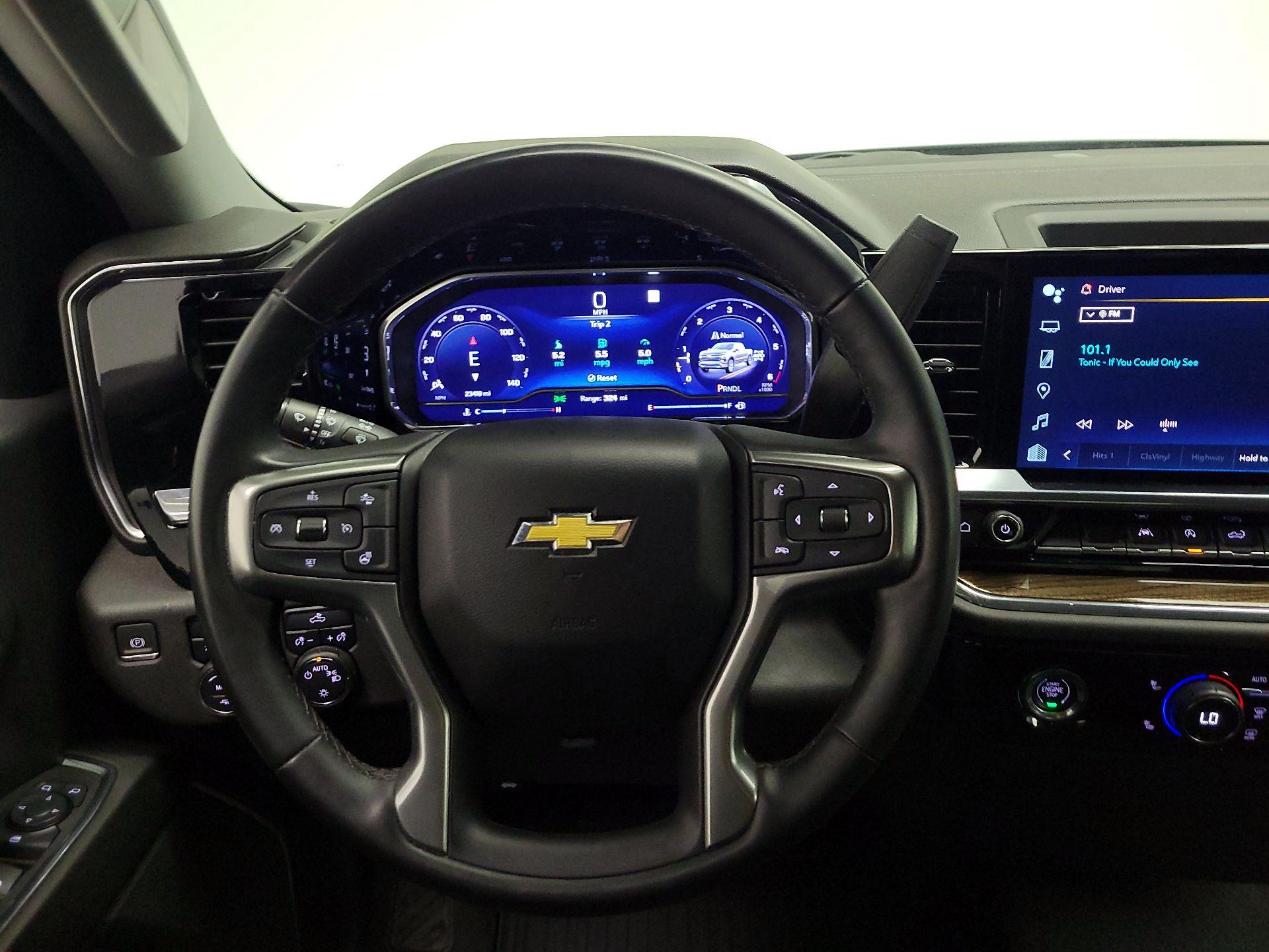 Thumbnail: 2023 Chevrolet Silverado 1500 - 10