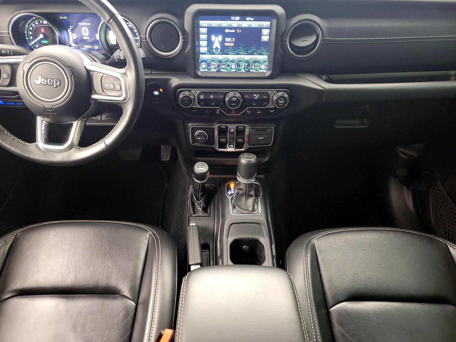 Thumbnail: 2022 Jeep Wrangler - 17