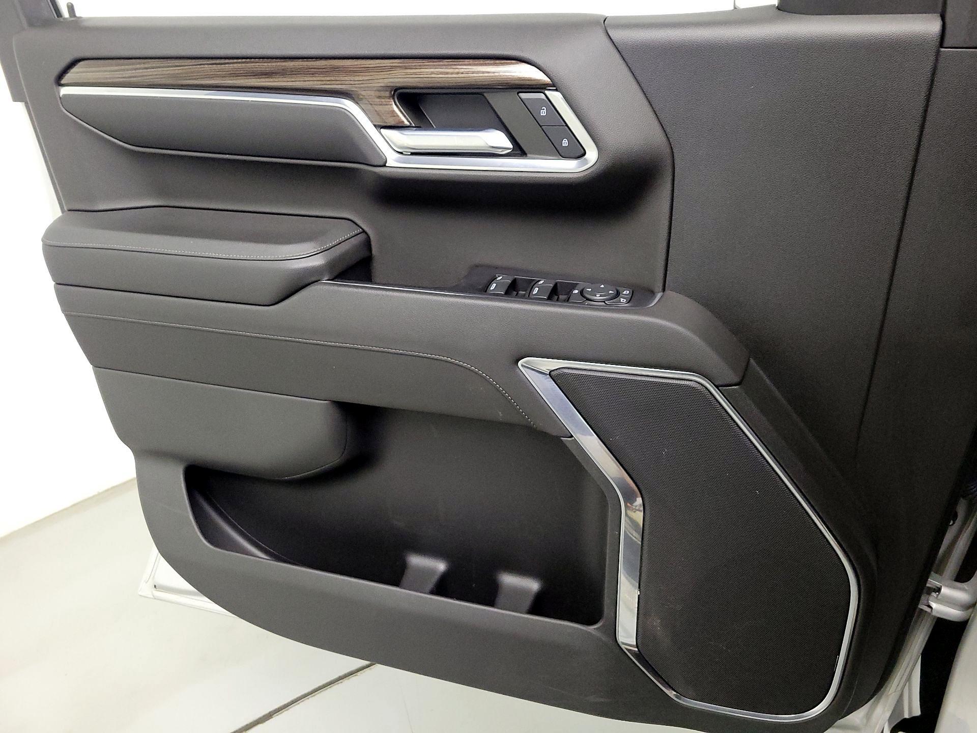 Thumbnail: 2022 Chevrolet Silverado 1500 - 12