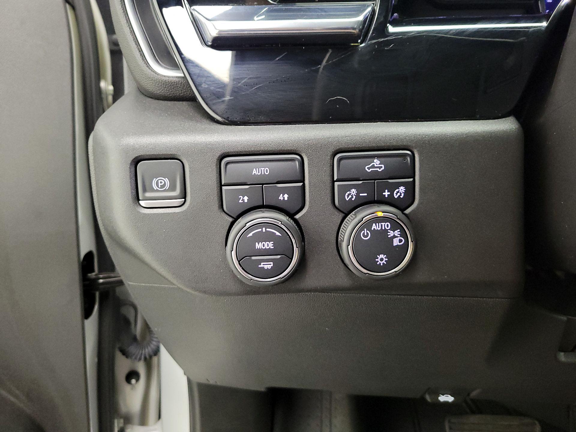 Thumbnail: 2022 Chevrolet Silverado 1500 - 13