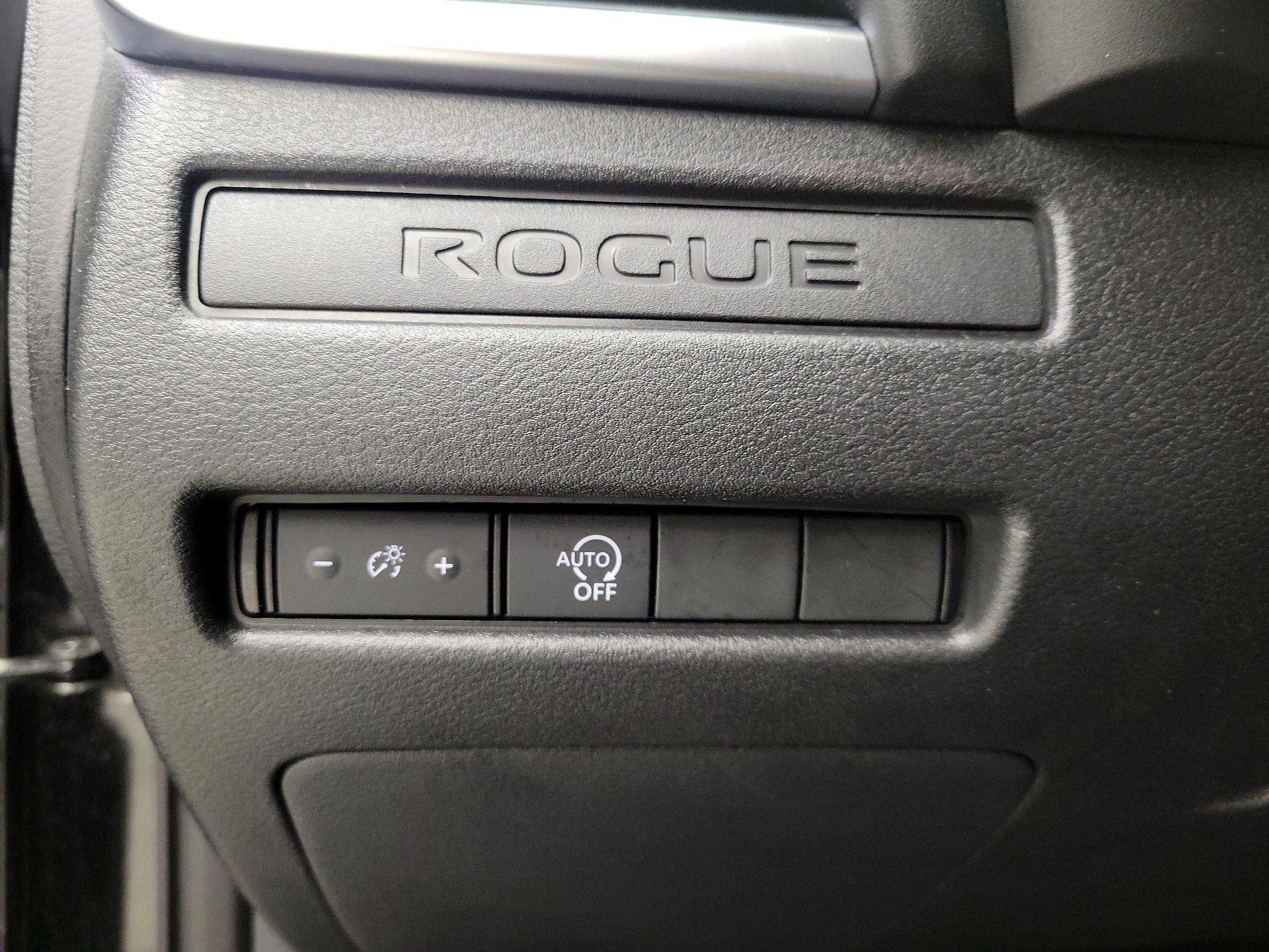 Thumbnail: 2023 Nissan Rogue - 13