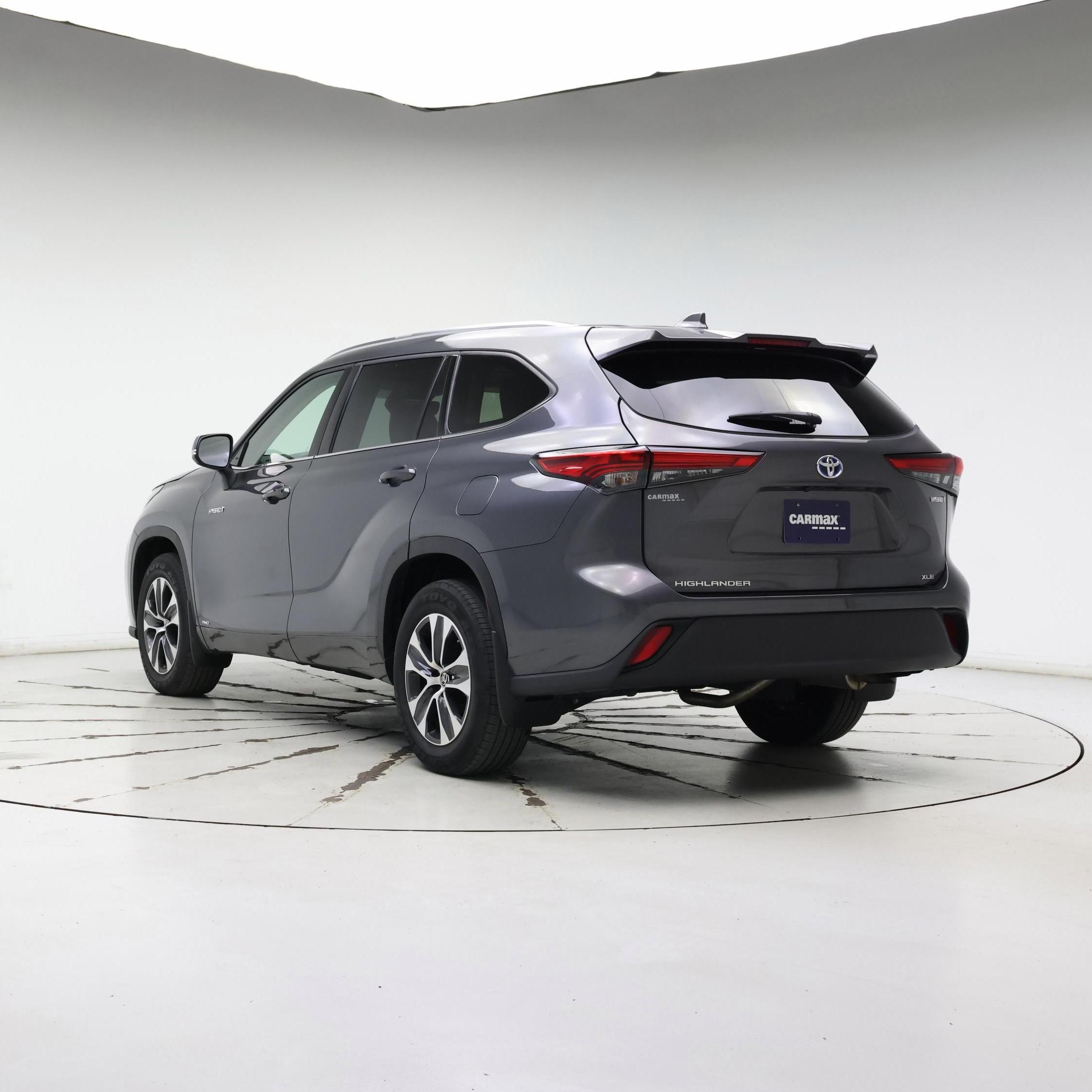 Thumbnail: 2021 Toyota Highlander - 2