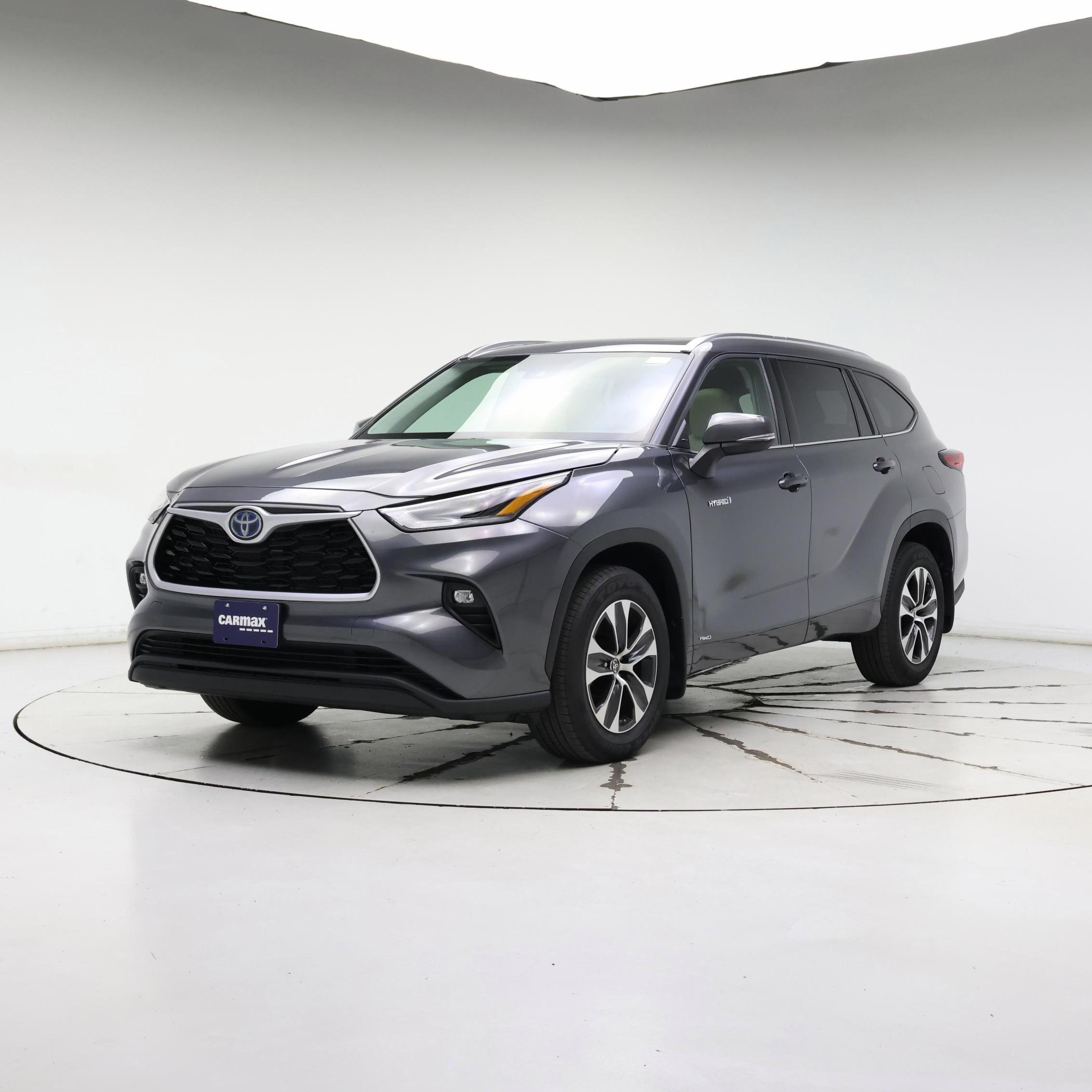 Thumbnail: 2021 Toyota Highlander - 4