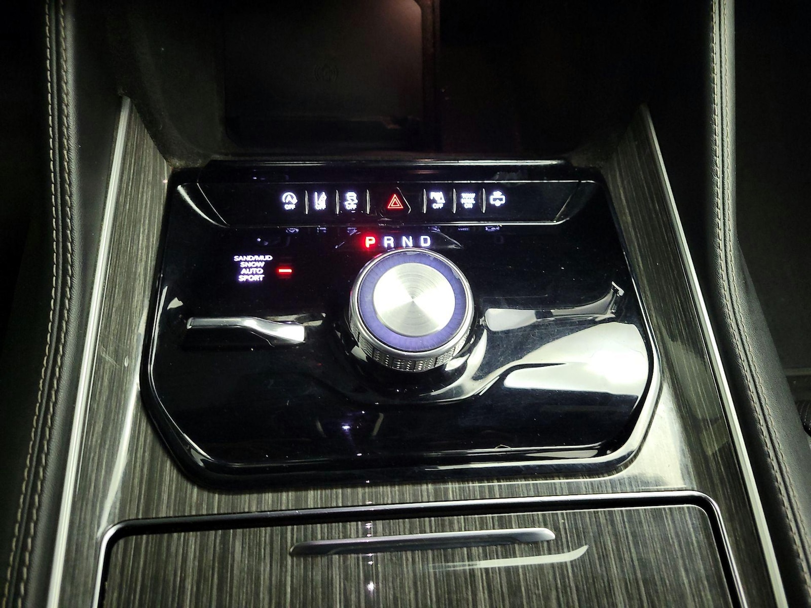 2022 Jeep Wagoneer Series II - Photo 17