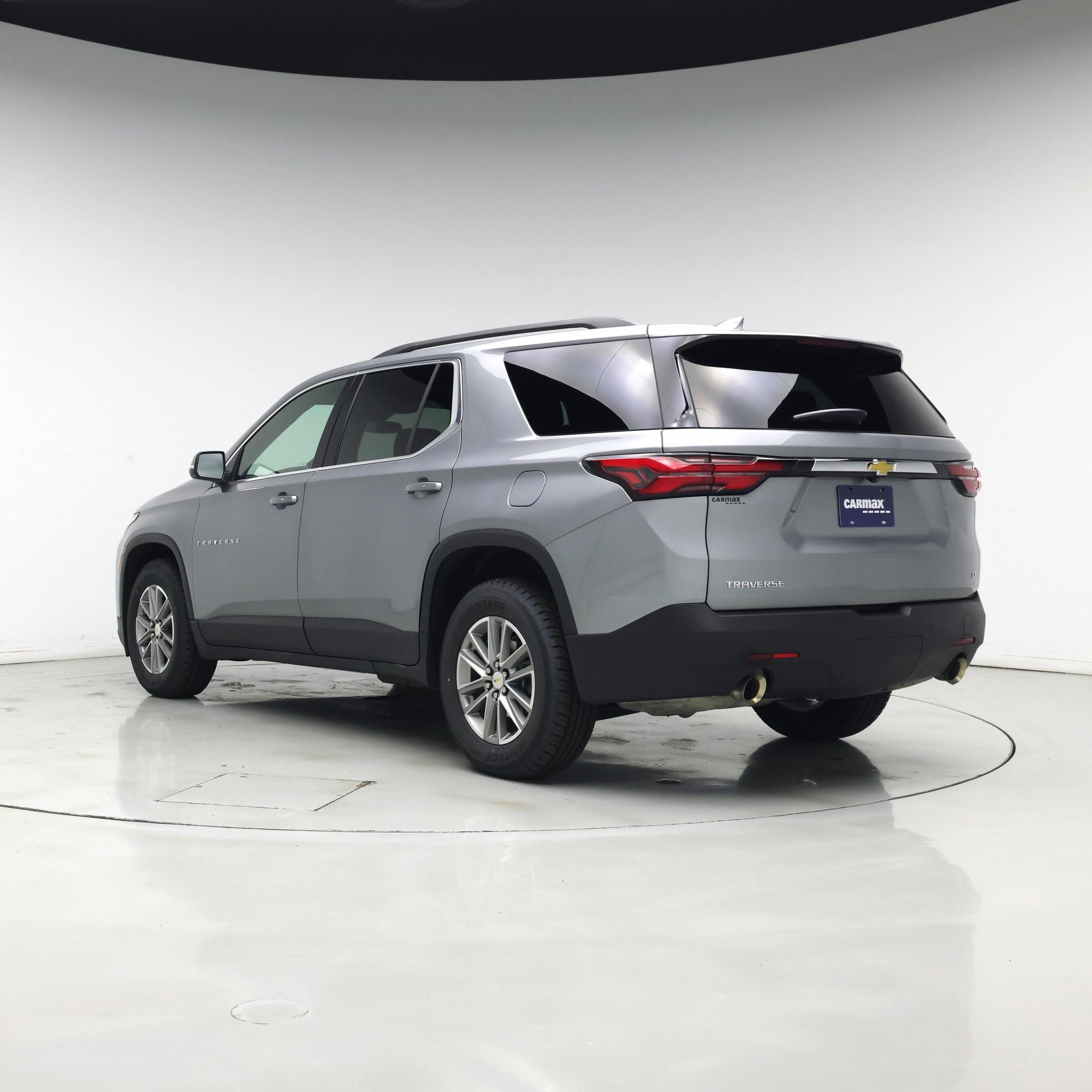 Thumbnail: 2023 Chevrolet Traverse - 2