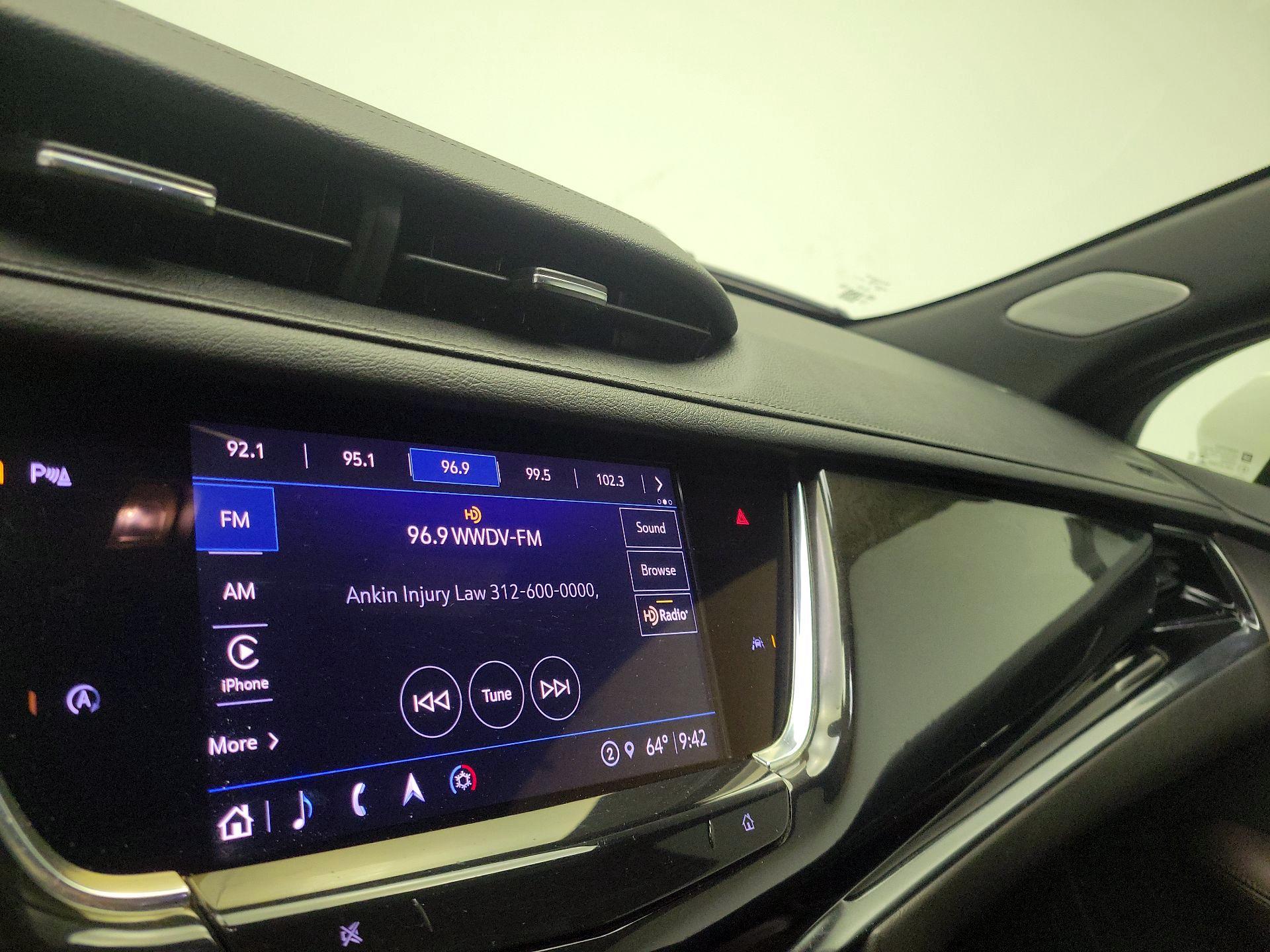 Thumbnail: 2022 Cadillac XT6 - 16