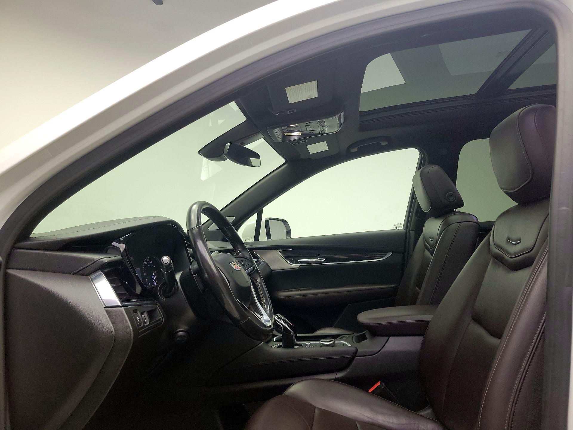 Thumbnail: 2022 Cadillac XT6 - 20