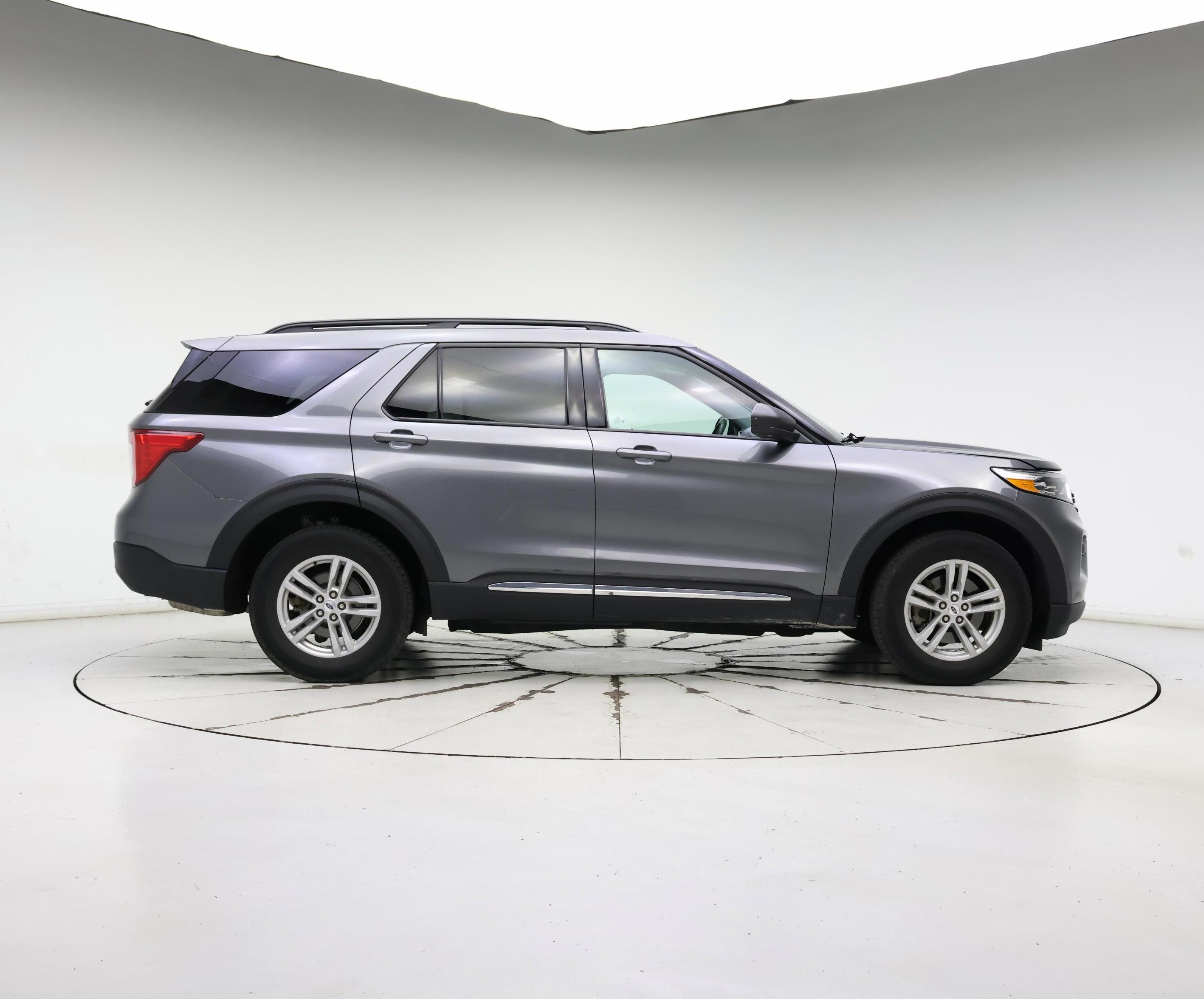 Thumbnail: 2023 Ford Explorer - 7
