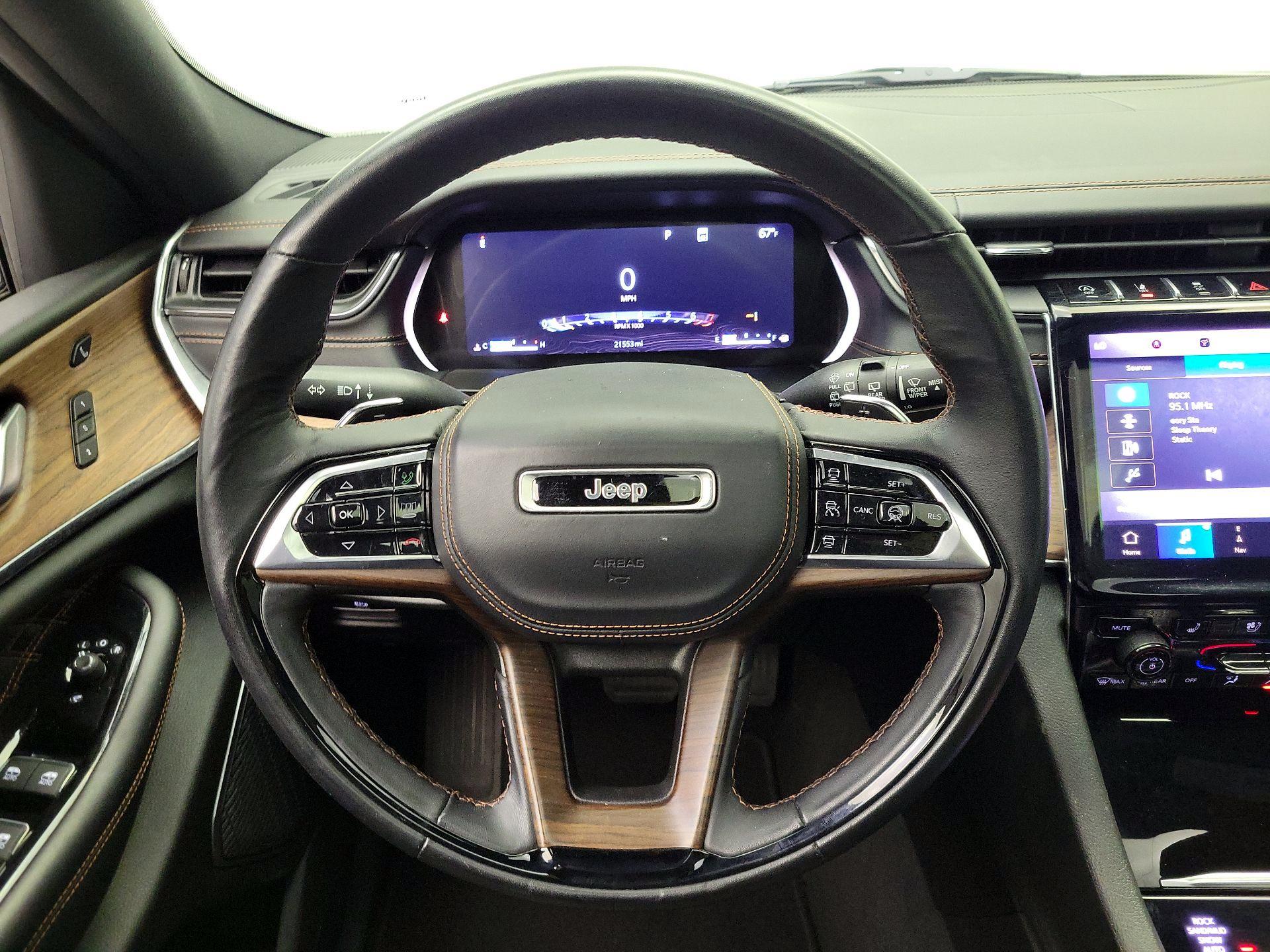 Thumbnail: 2023 Jeep Grand Cherokee - 10