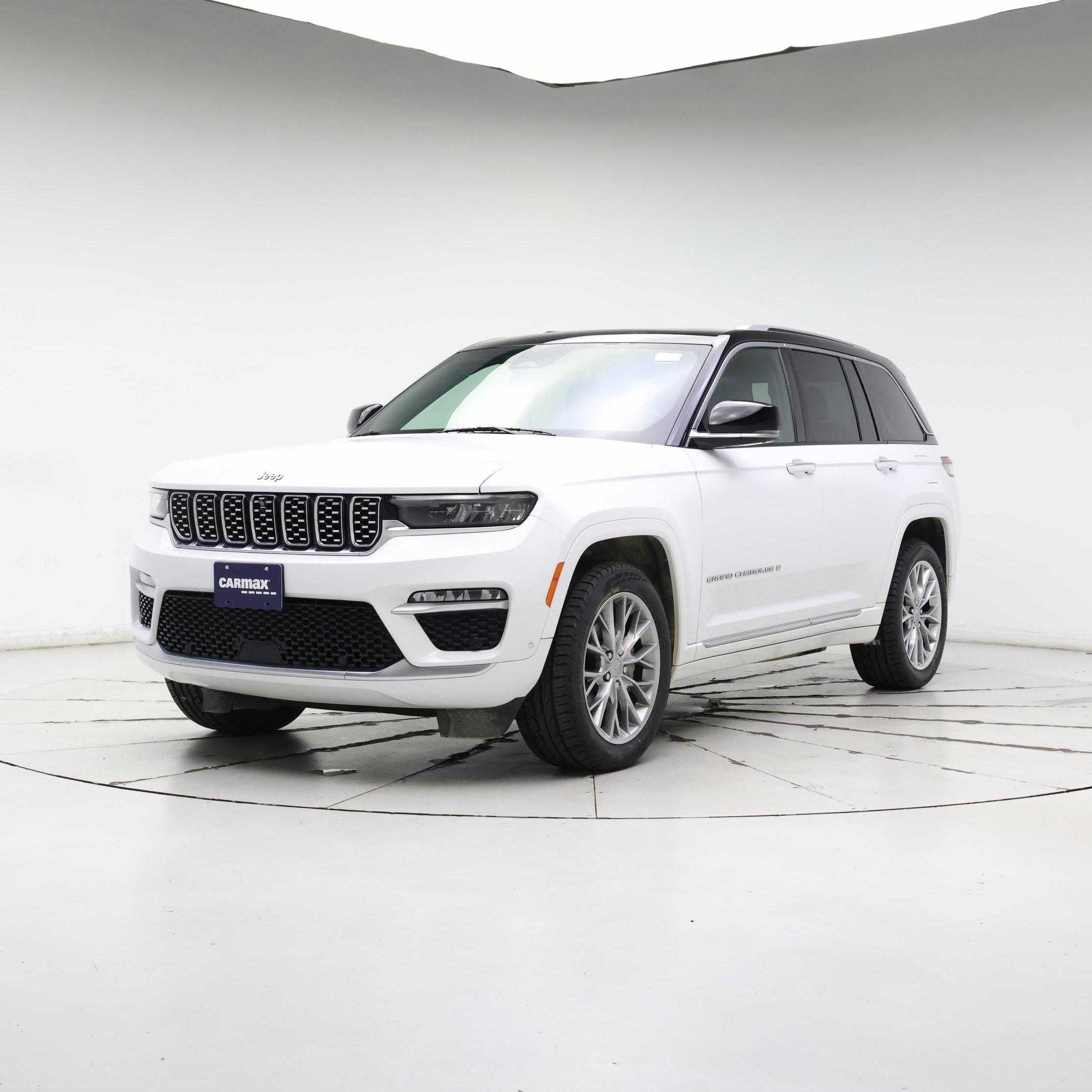 Thumbnail: 2023 Jeep Grand Cherokee - 4