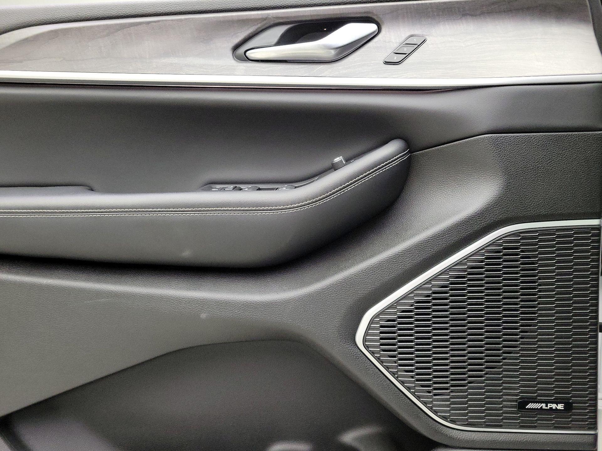Thumbnail: 2023 Jeep Grand Cherokee - 12