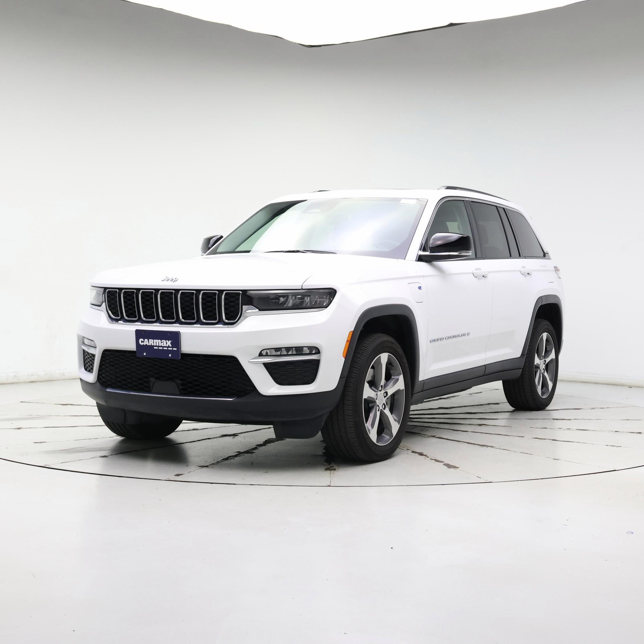 Thumbnail: 2023 Jeep Grand Cherokee - 4
