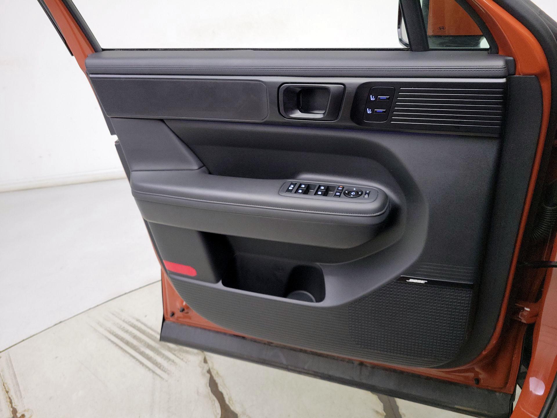 Thumbnail: 2025 Hyundai Santa Fe - 12