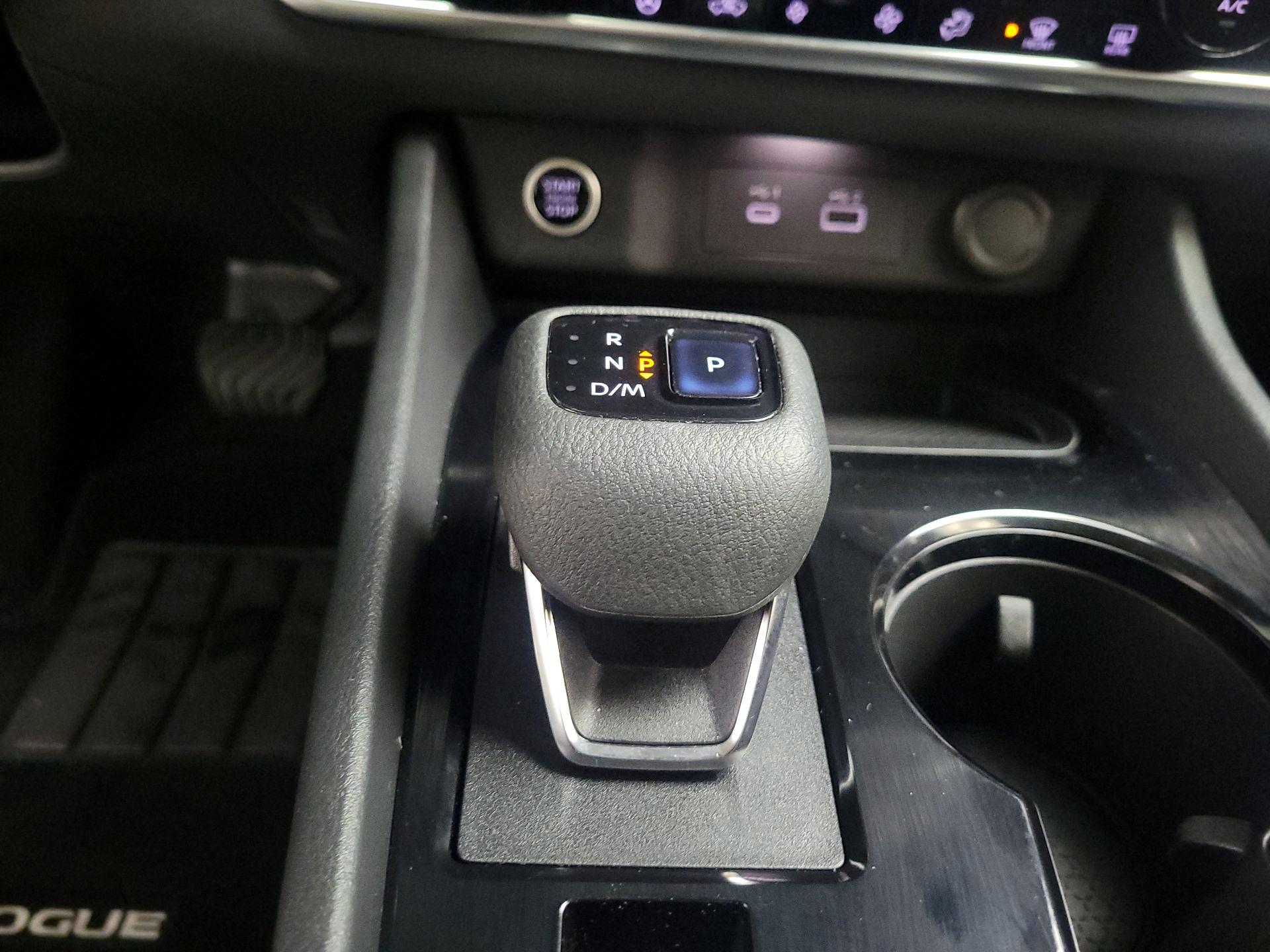 Thumbnail: 2022 Nissan Rogue - 17