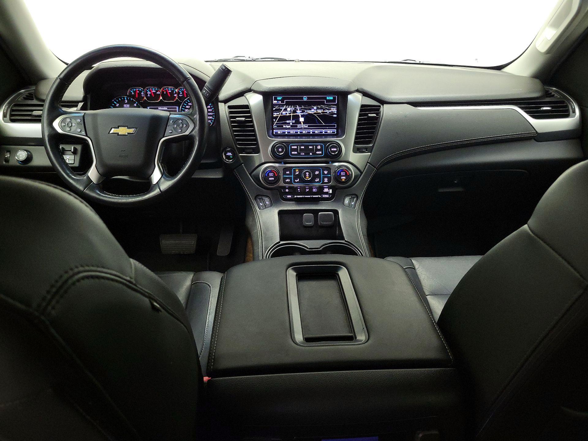 Thumbnail: 2019 Chevrolet Suburban - 9