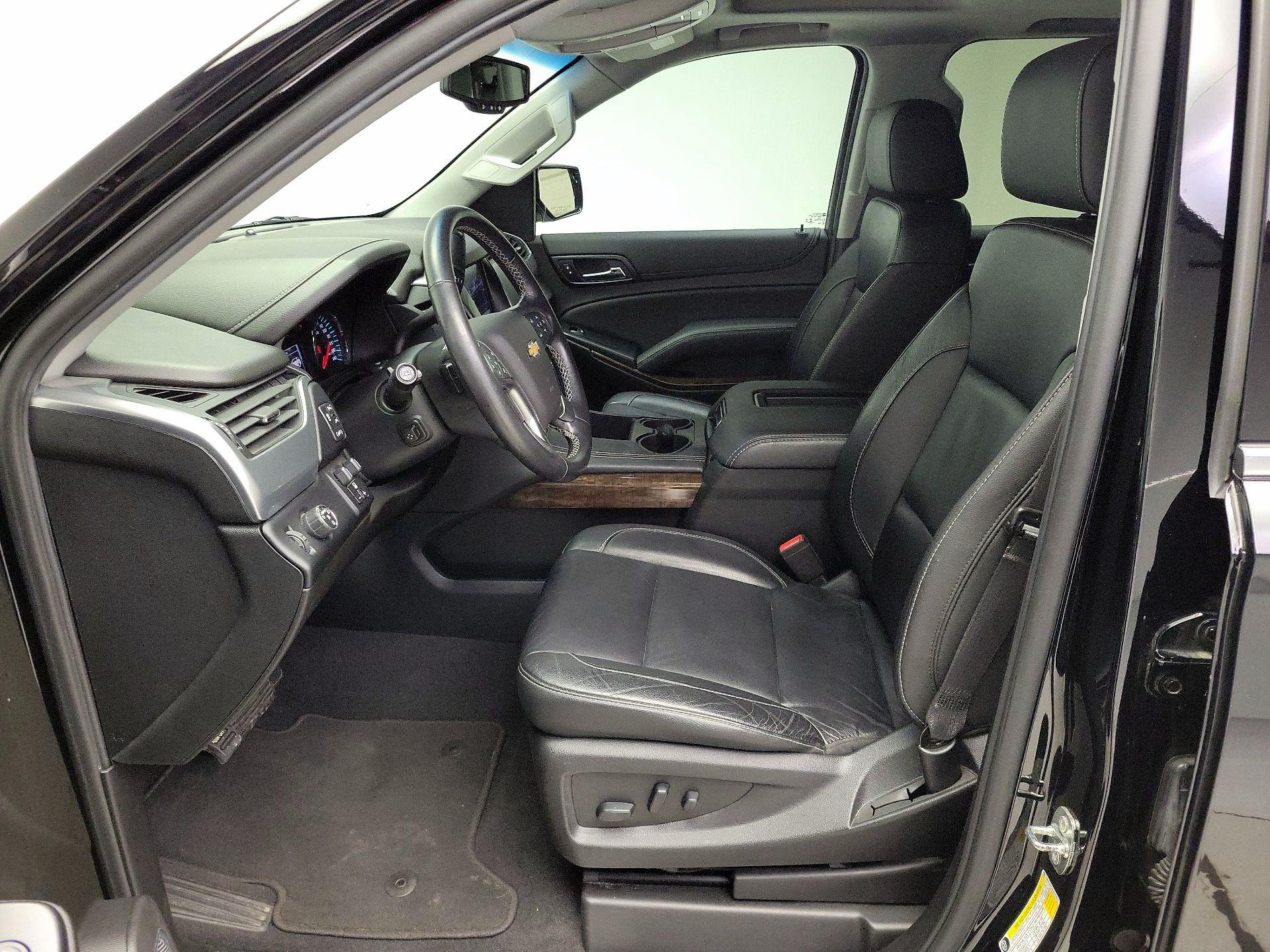 Thumbnail: 2019 Chevrolet Suburban - 11