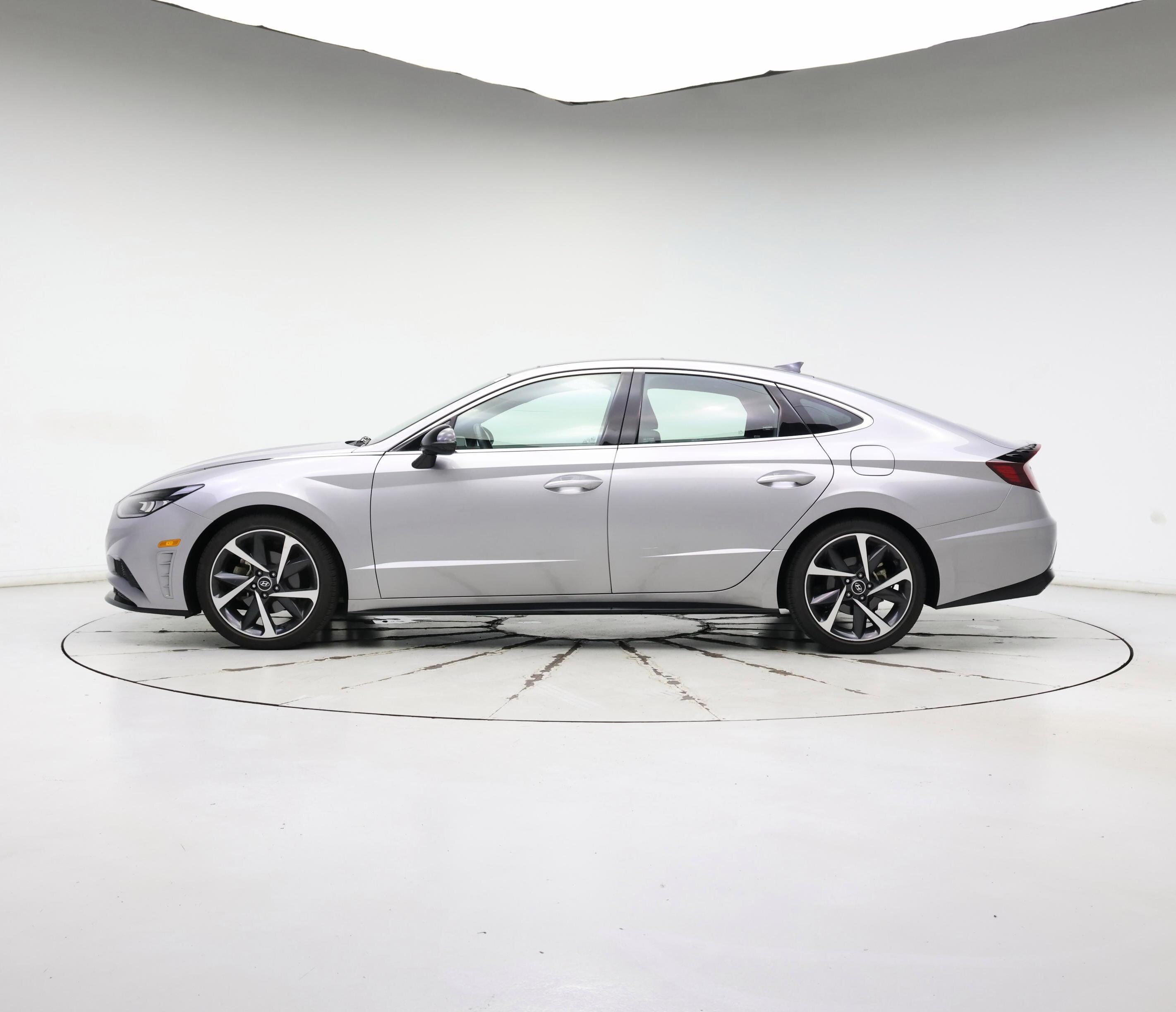 Thumbnail: 2023 Hyundai Sonata - 3
