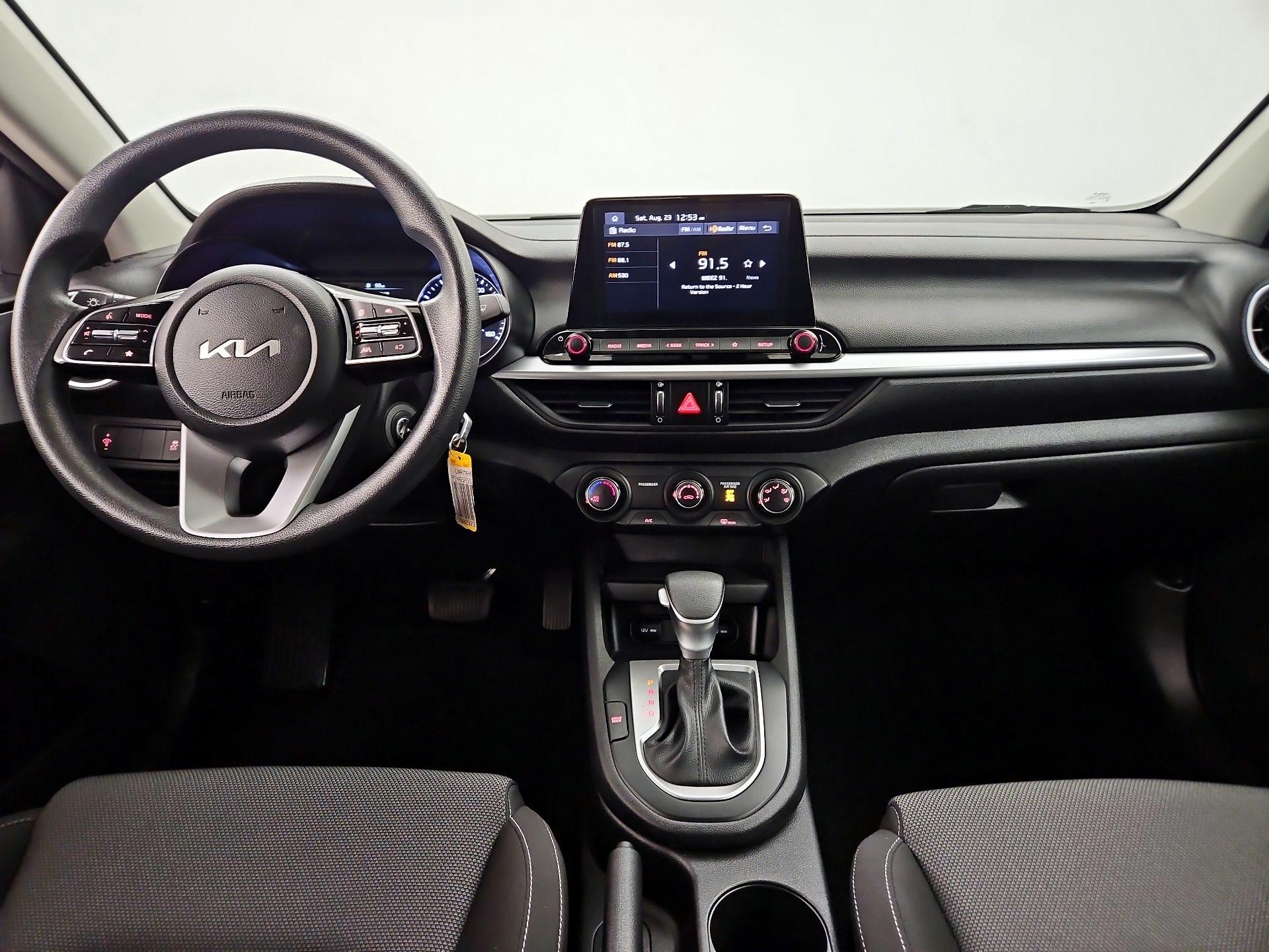 Thumbnail: 2023 Kia Forte - 9