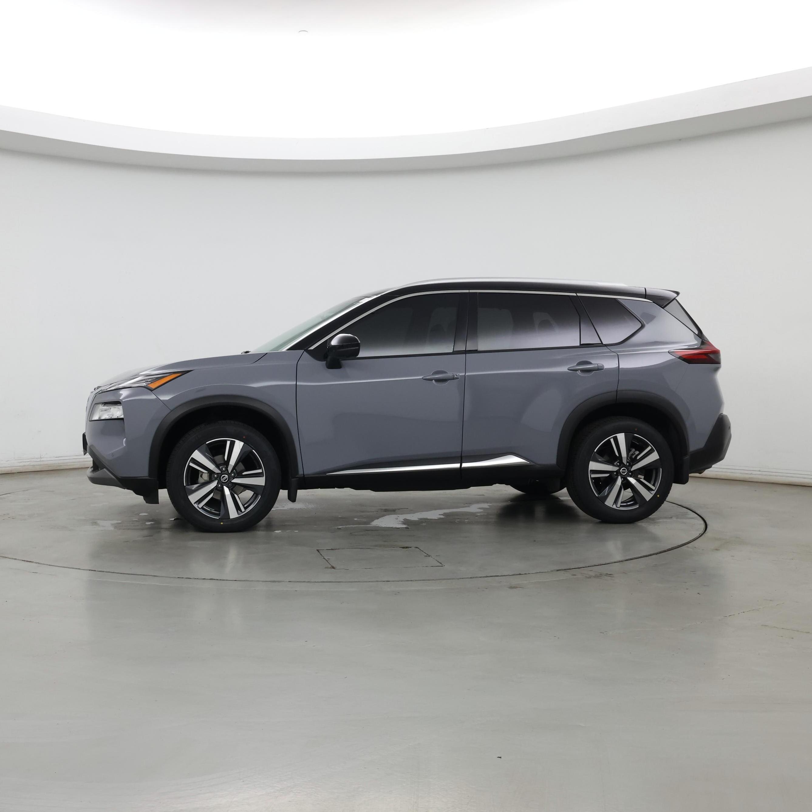 Thumbnail: 2021 Nissan Rogue - 3