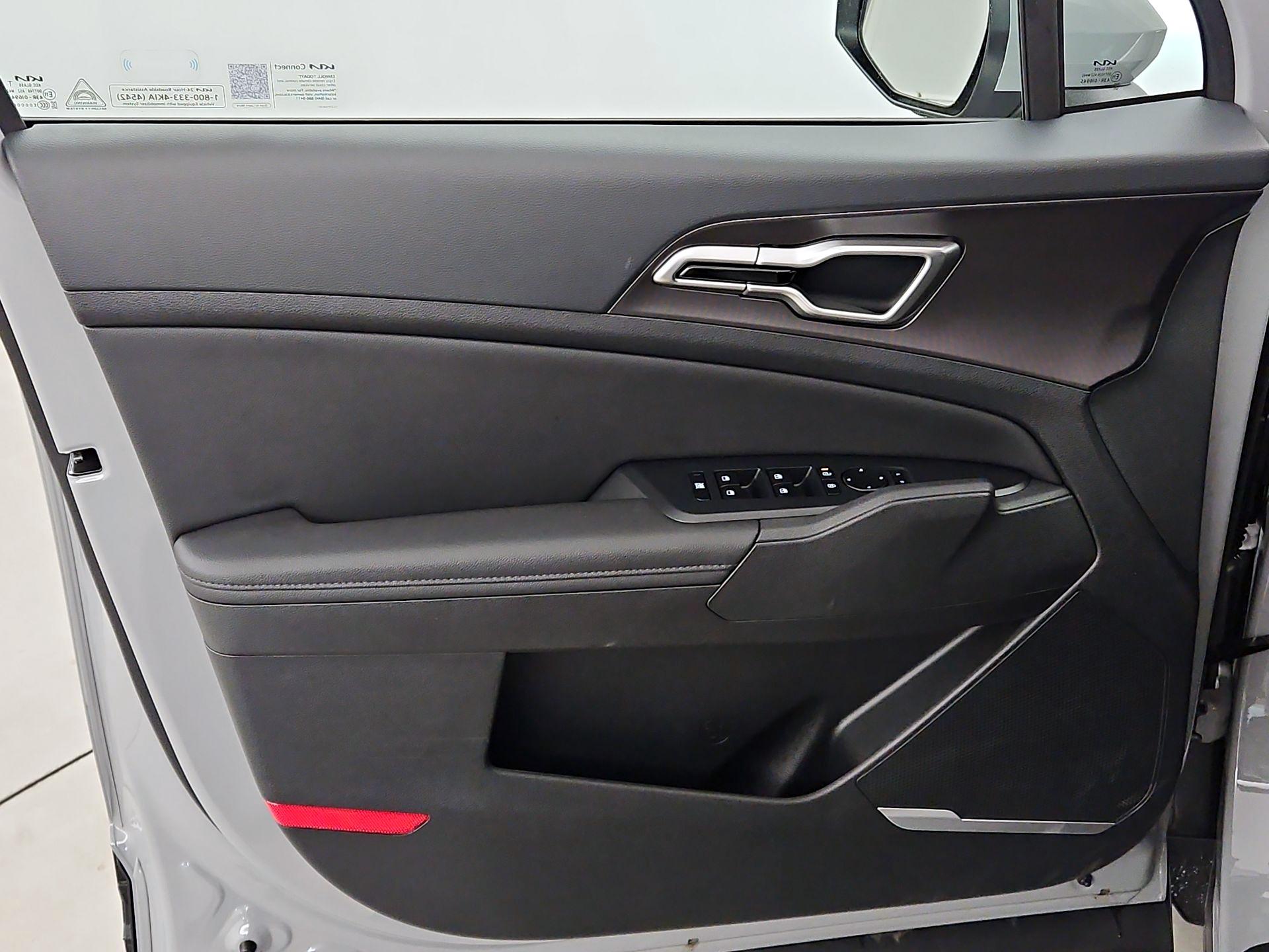 Thumbnail: 2026 Kia Sportage - 12