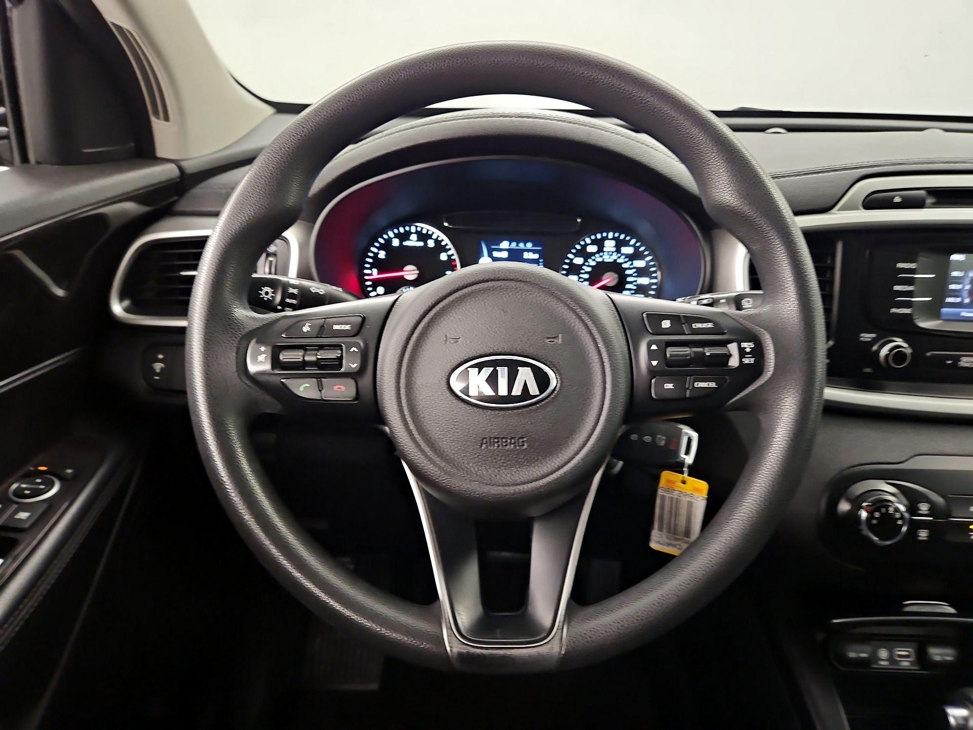 Thumbnail: 2018 Kia Sorento - 10