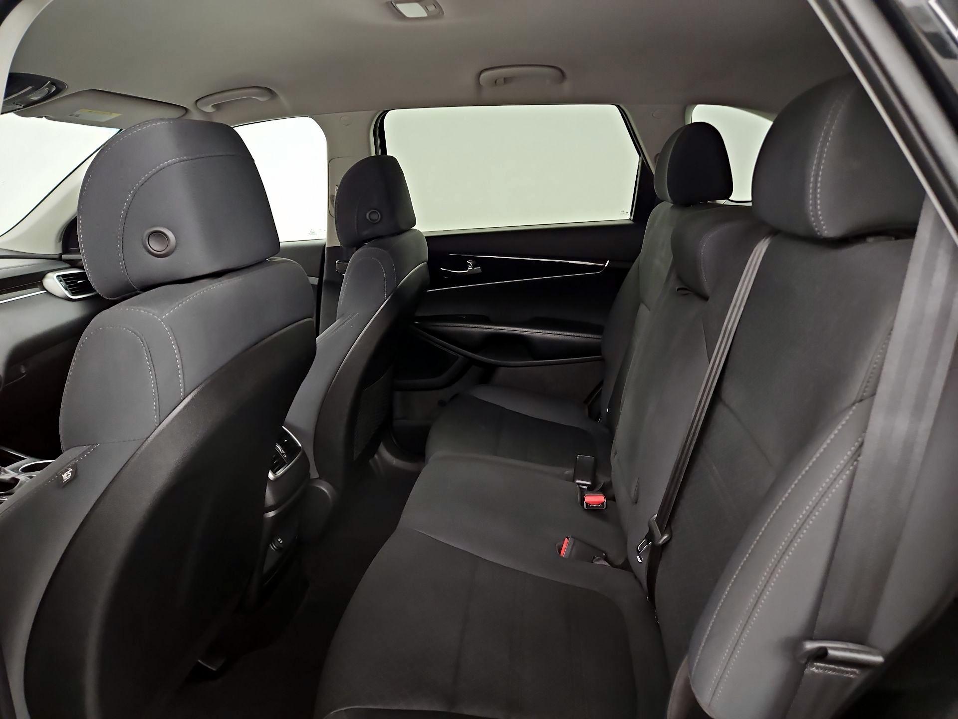 Thumbnail: 2018 Kia Sorento - 19