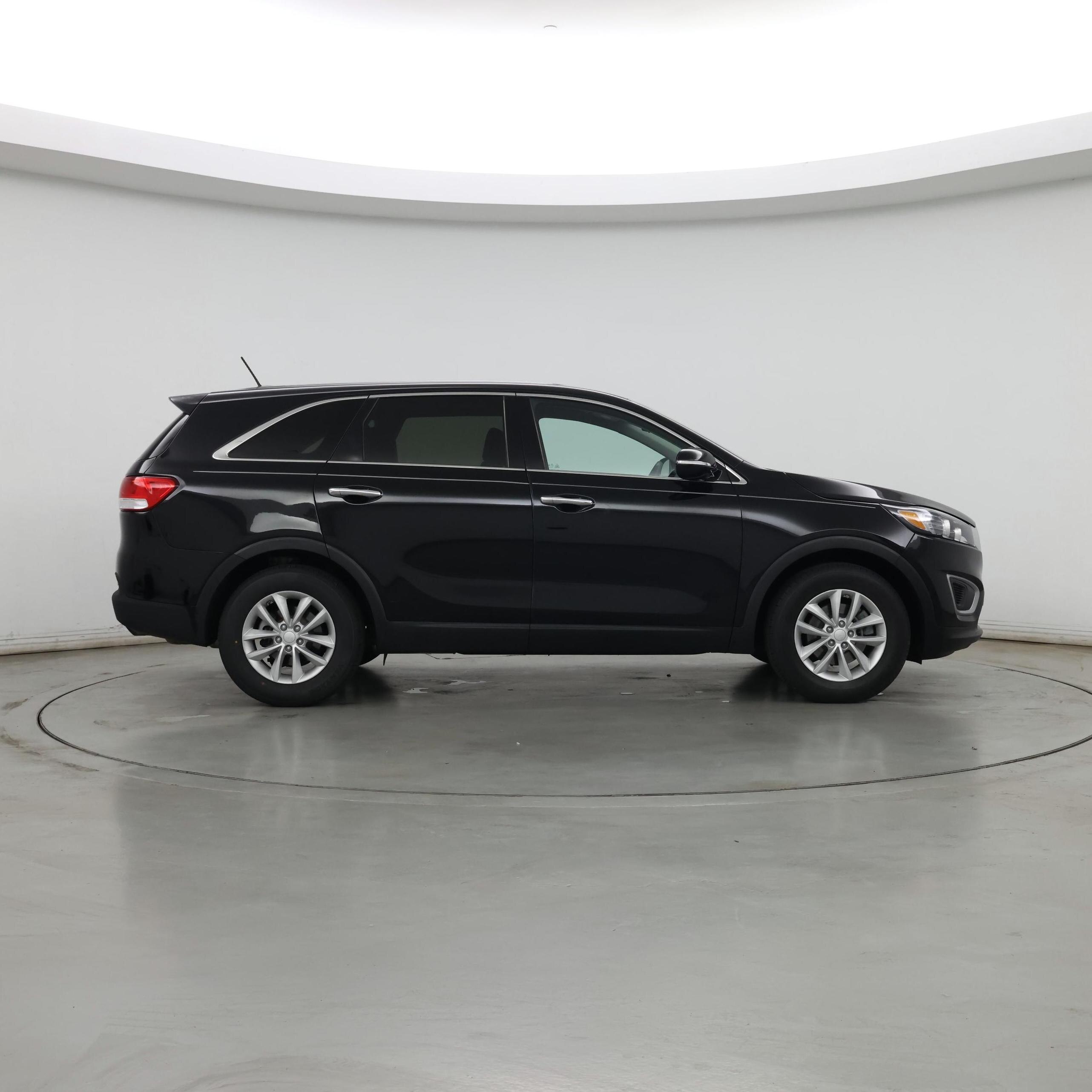 Thumbnail: 2018 Kia Sorento - 7