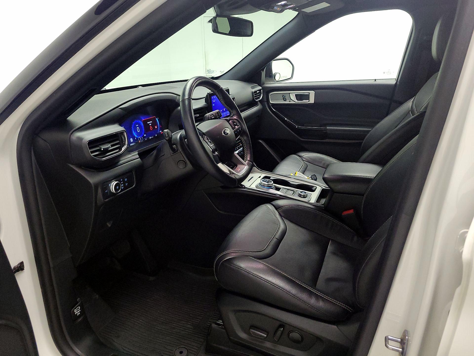 Thumbnail: 2022 Ford Explorer - 11