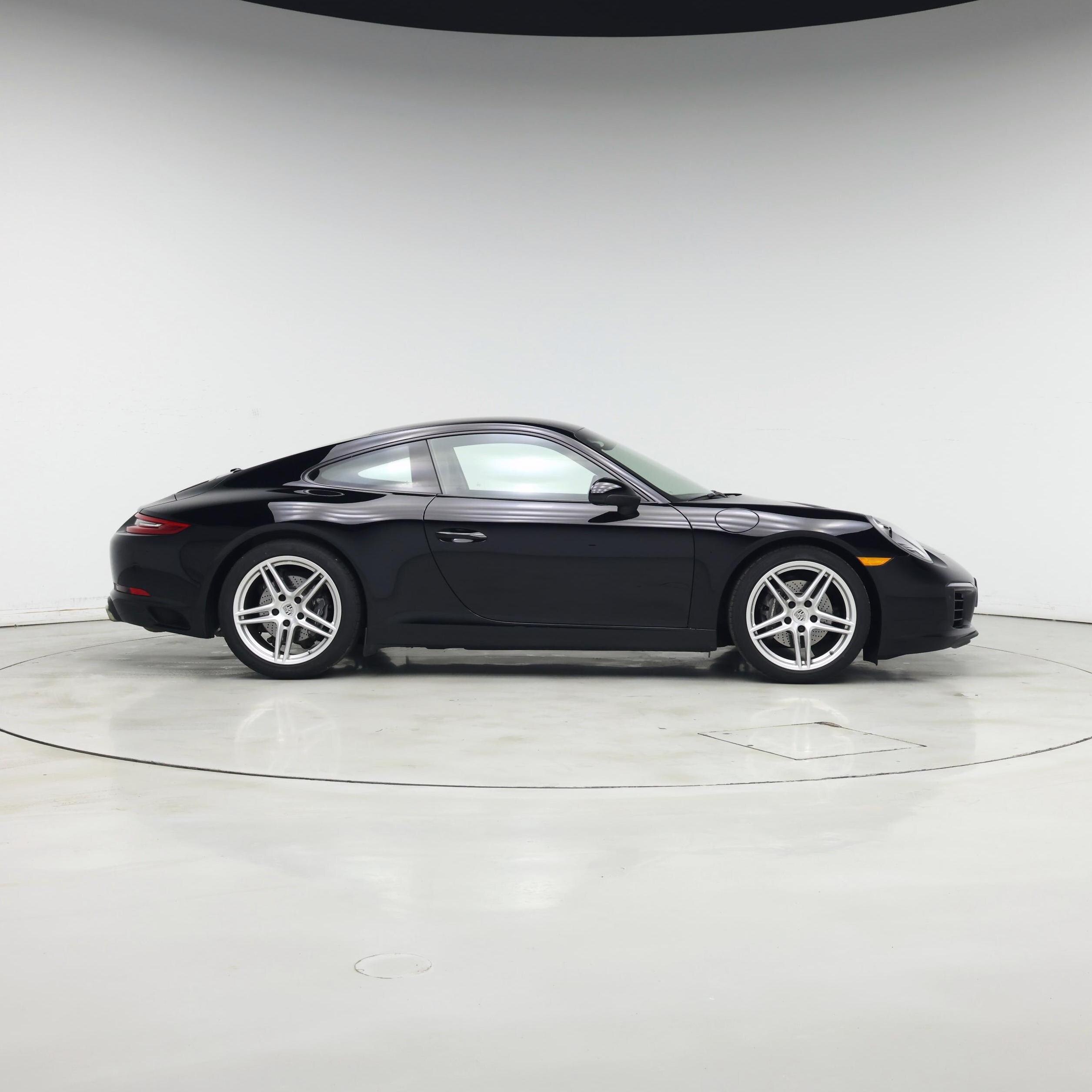 Thumbnail: 2018 Porsche 911 - 7