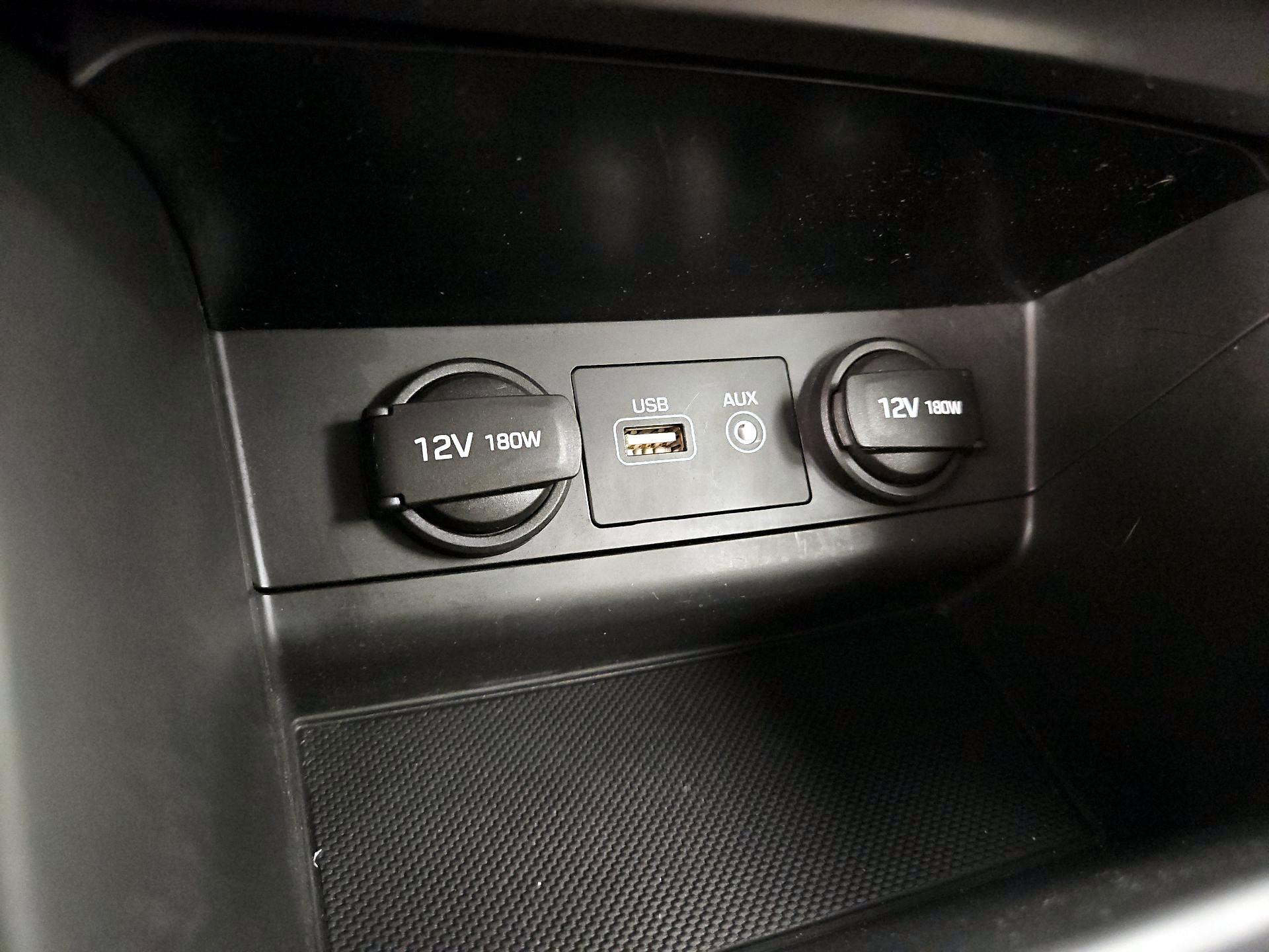 Thumbnail: 2016 Hyundai Sonata - 18