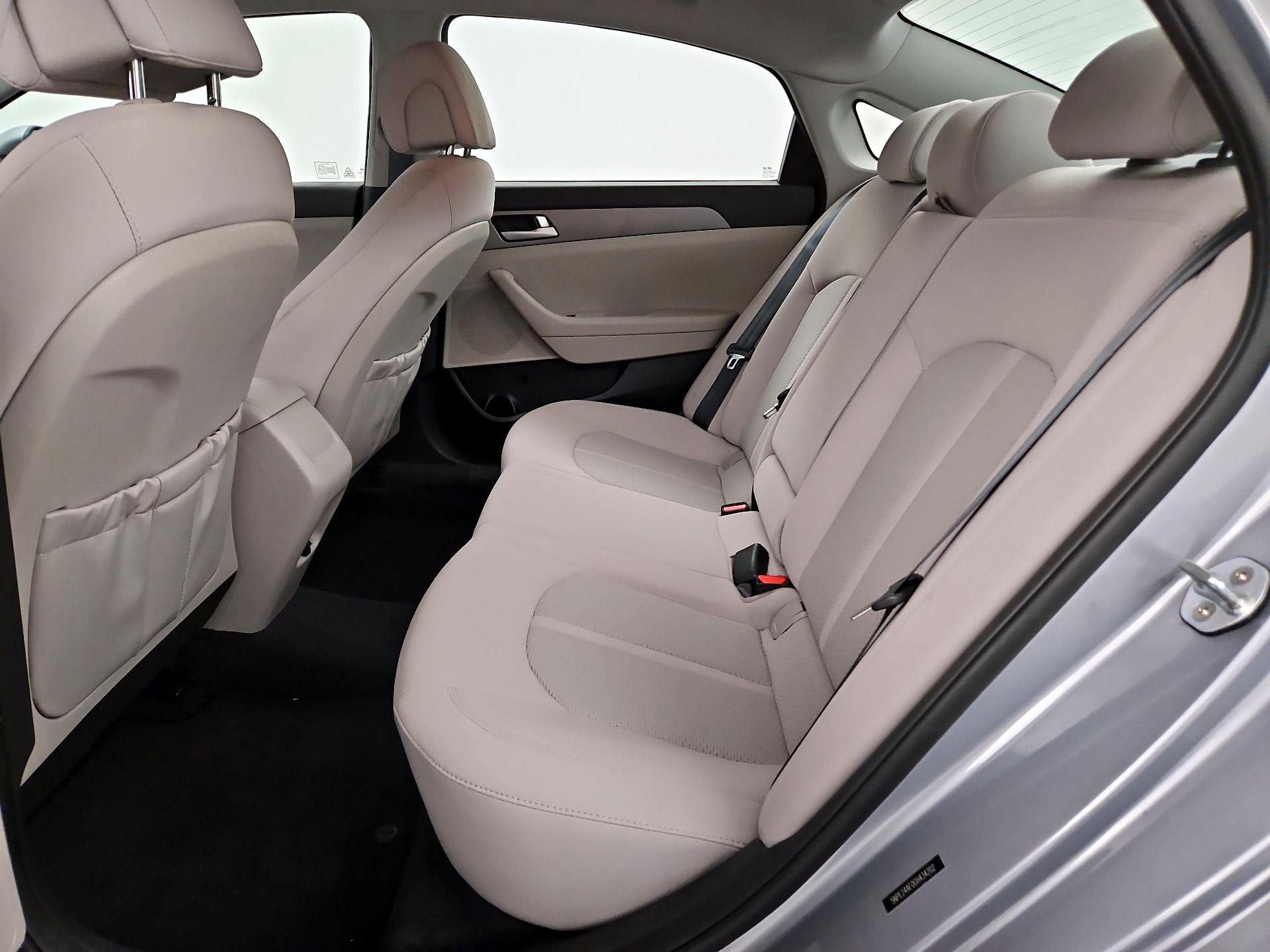Thumbnail: 2016 Hyundai Sonata - 19