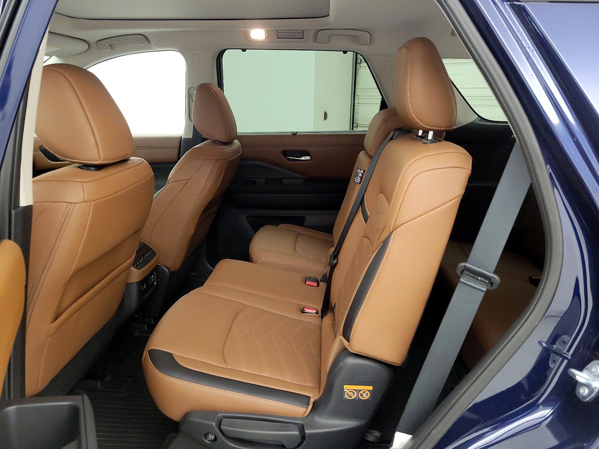 Thumbnail: 2025 Nissan Pathfinder - 16