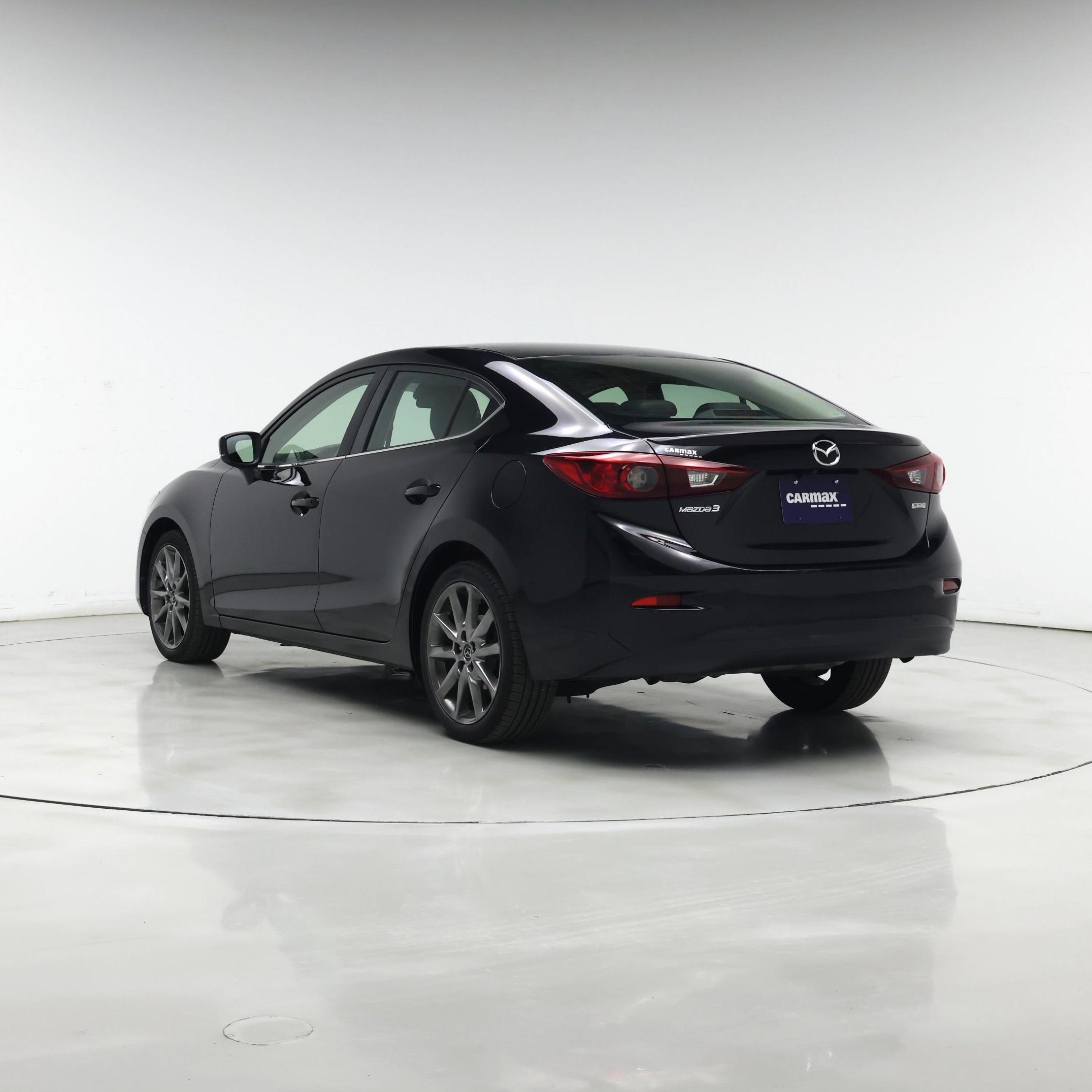 Thumbnail: 2018 Mazda Mazda3 - 2