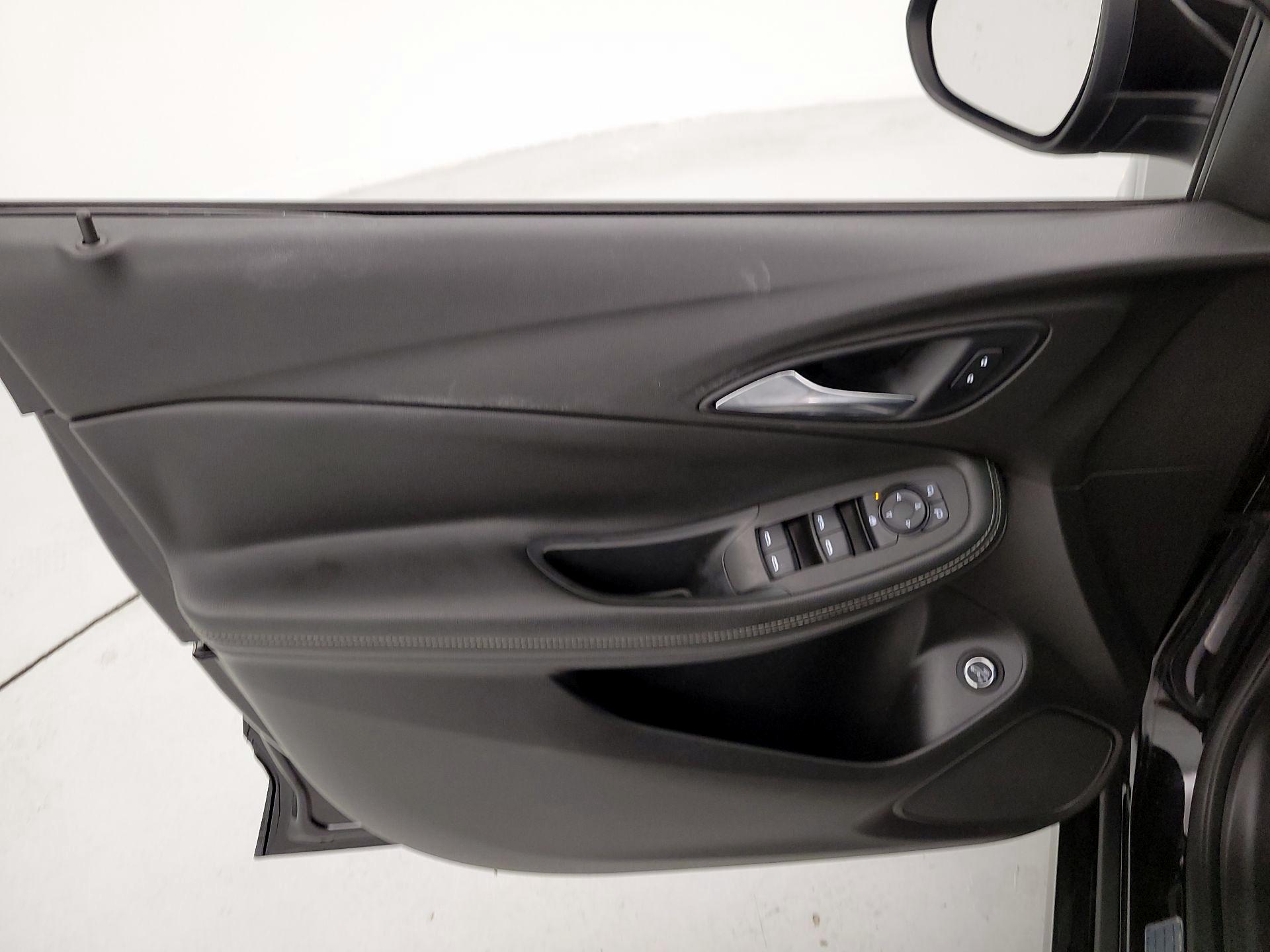 Thumbnail: 2020 Buick Encore GX - 12