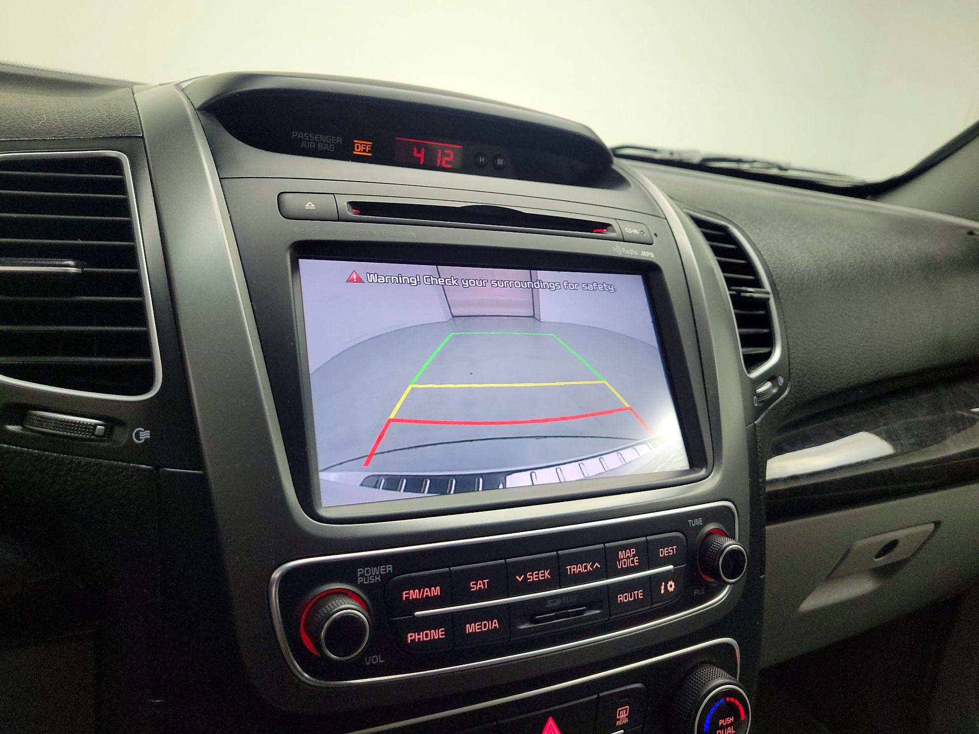Thumbnail: 2015 Kia Sorento - 13