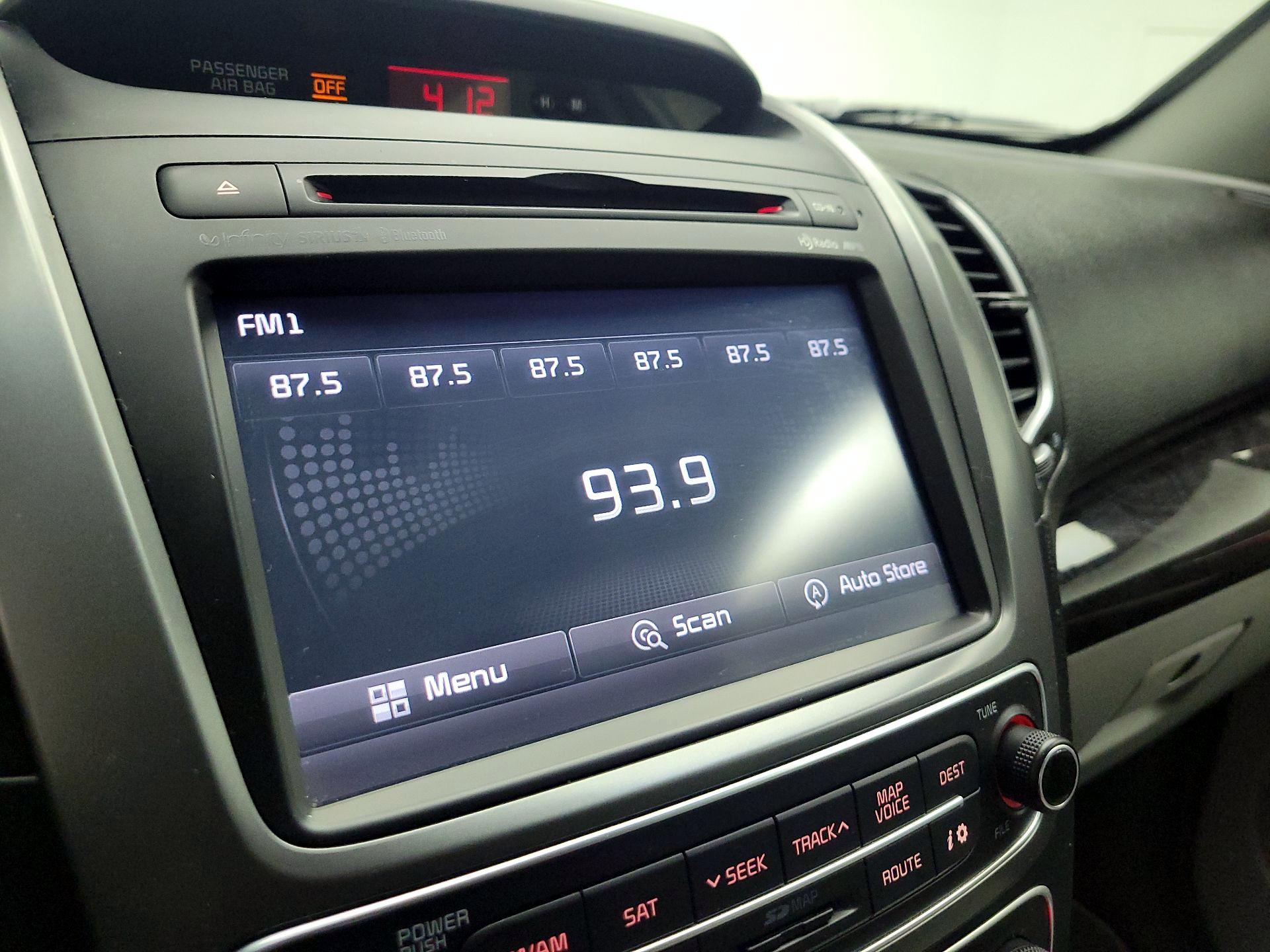 Thumbnail: 2015 Kia Sorento - 14
