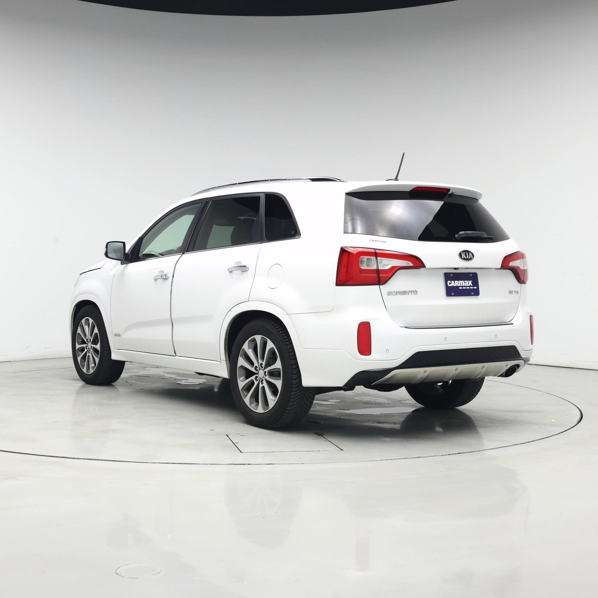 Thumbnail: 2015 Kia Sorento - 2