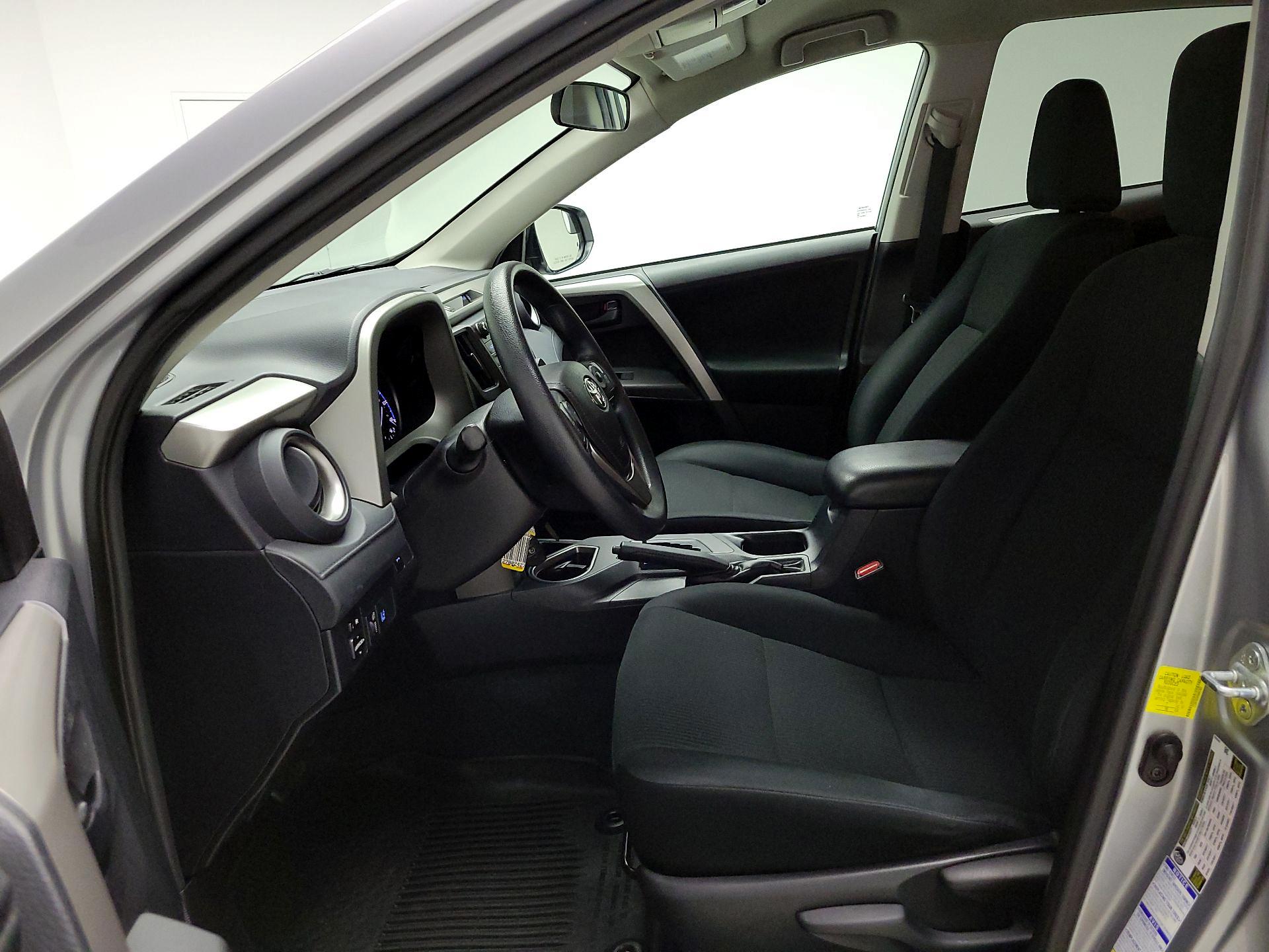Thumbnail: 2017 Toyota RAV4 - 11