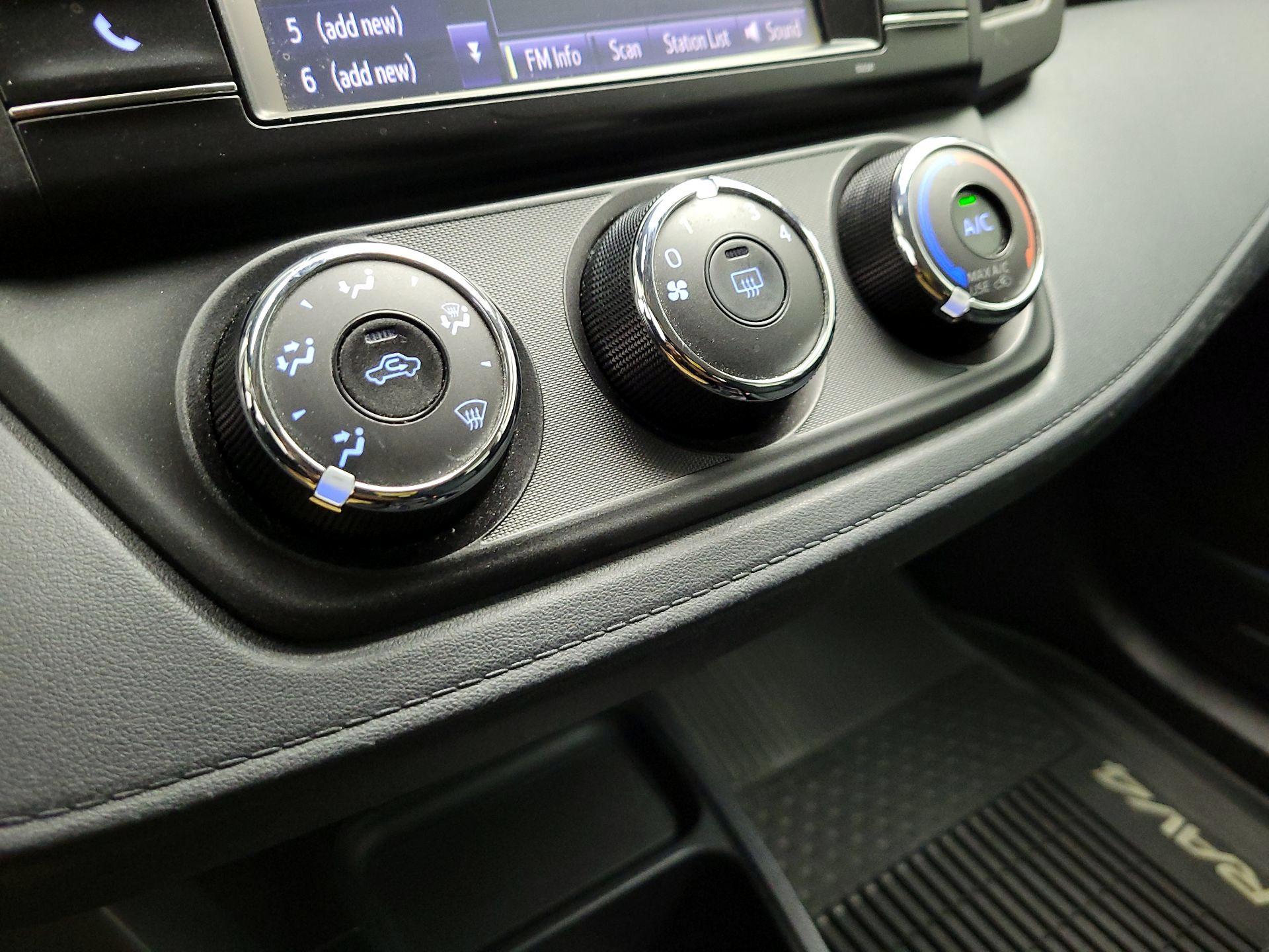 Thumbnail: 2017 Toyota RAV4 - 16