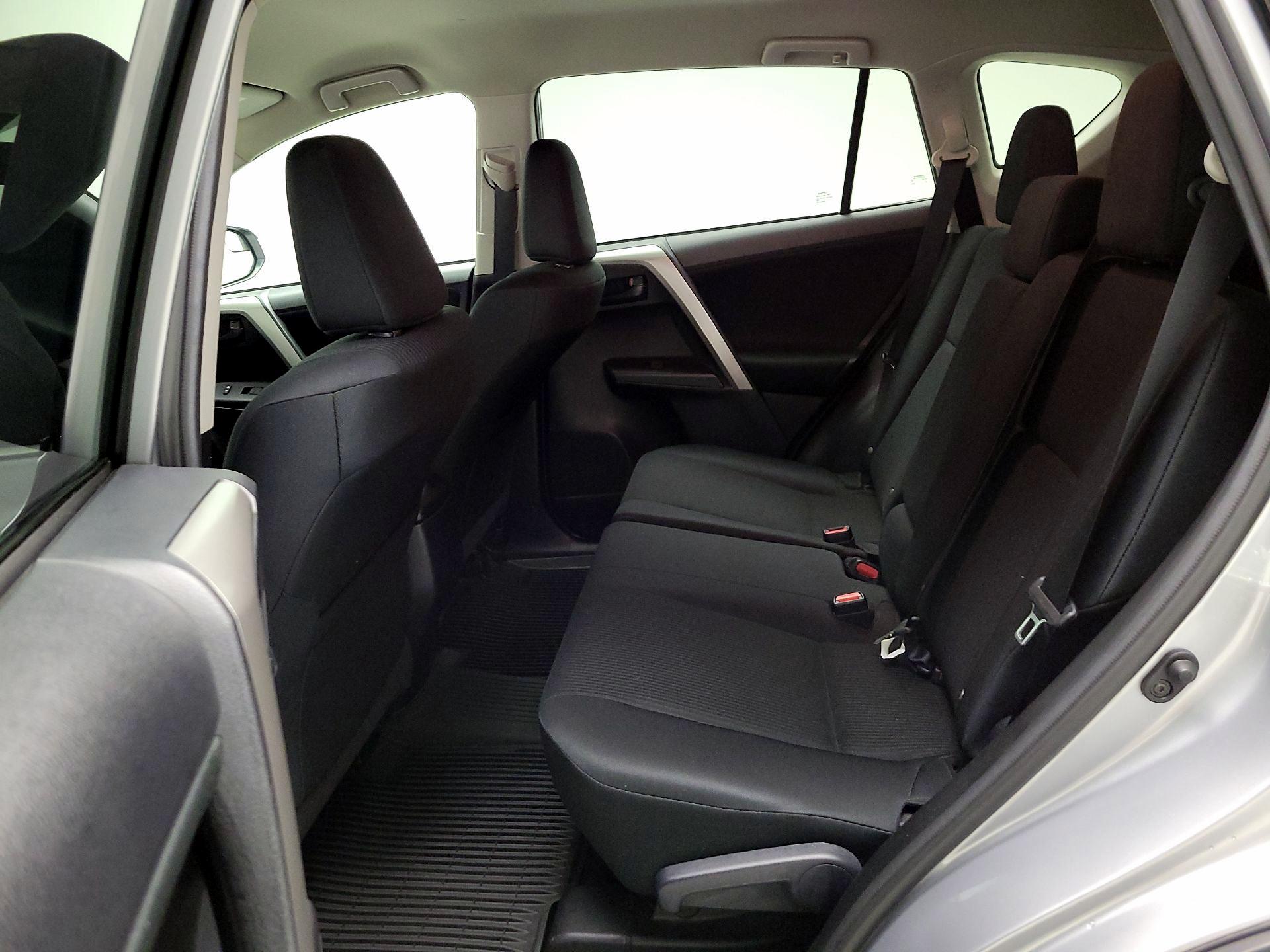 Thumbnail: 2017 Toyota RAV4 - 19