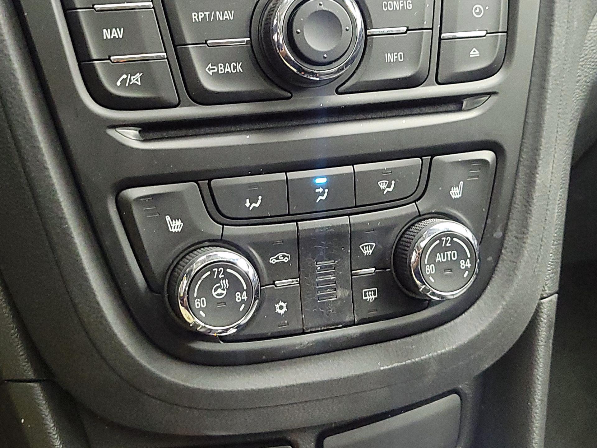 Thumbnail: 2015 Buick Encore - 17
