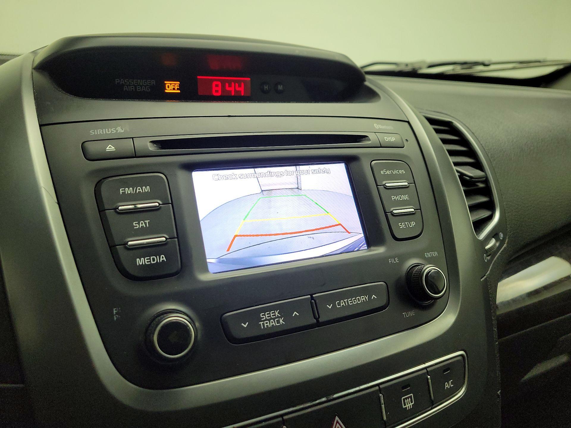 Thumbnail: 2015 Kia Sorento - 13