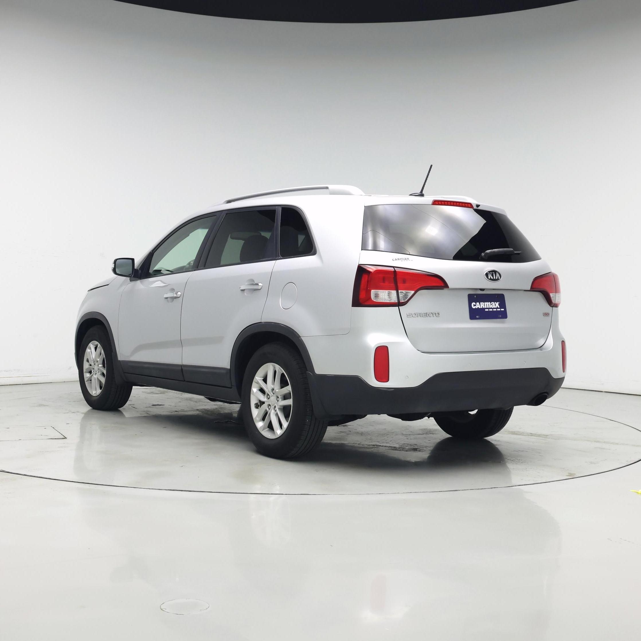 Thumbnail: 2015 Kia Sorento - 2