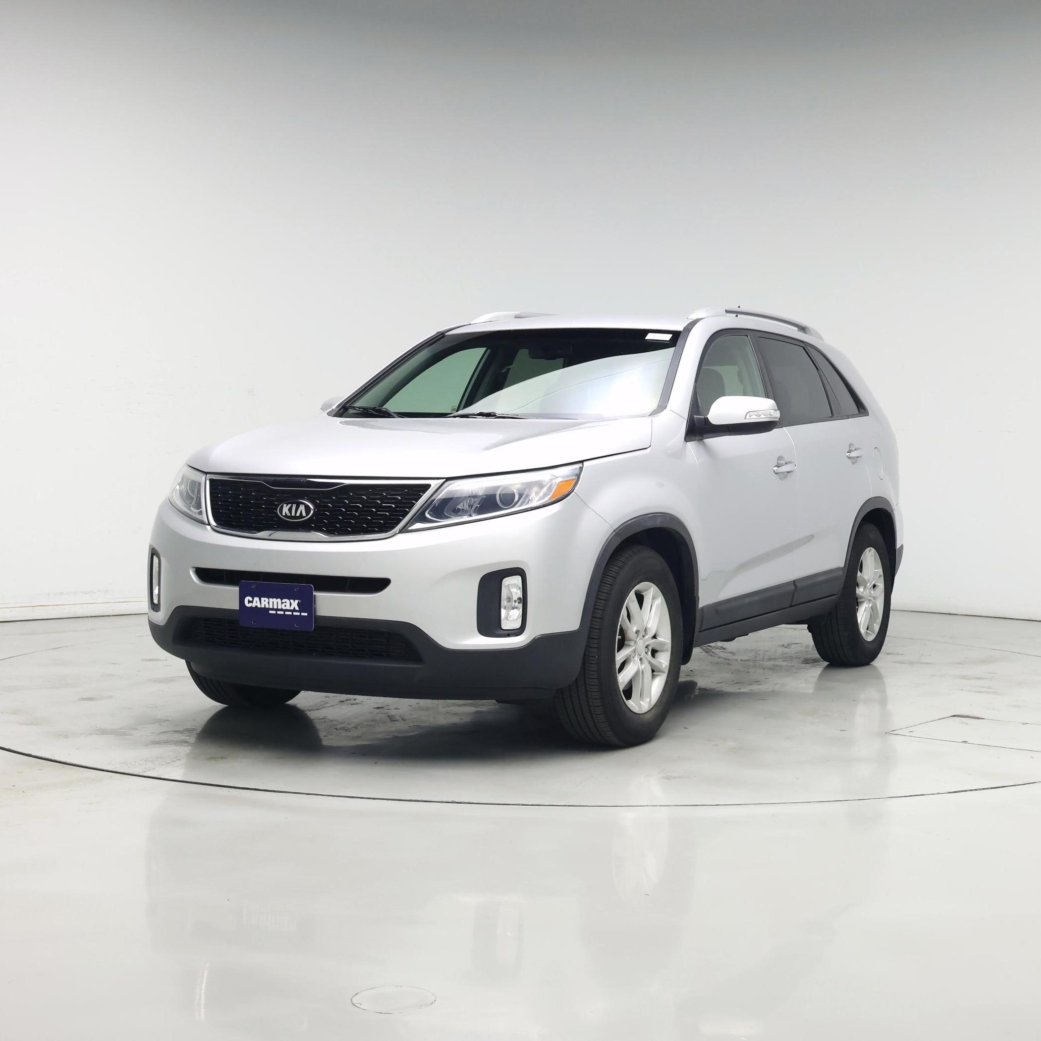Thumbnail: 2015 Kia Sorento - 4